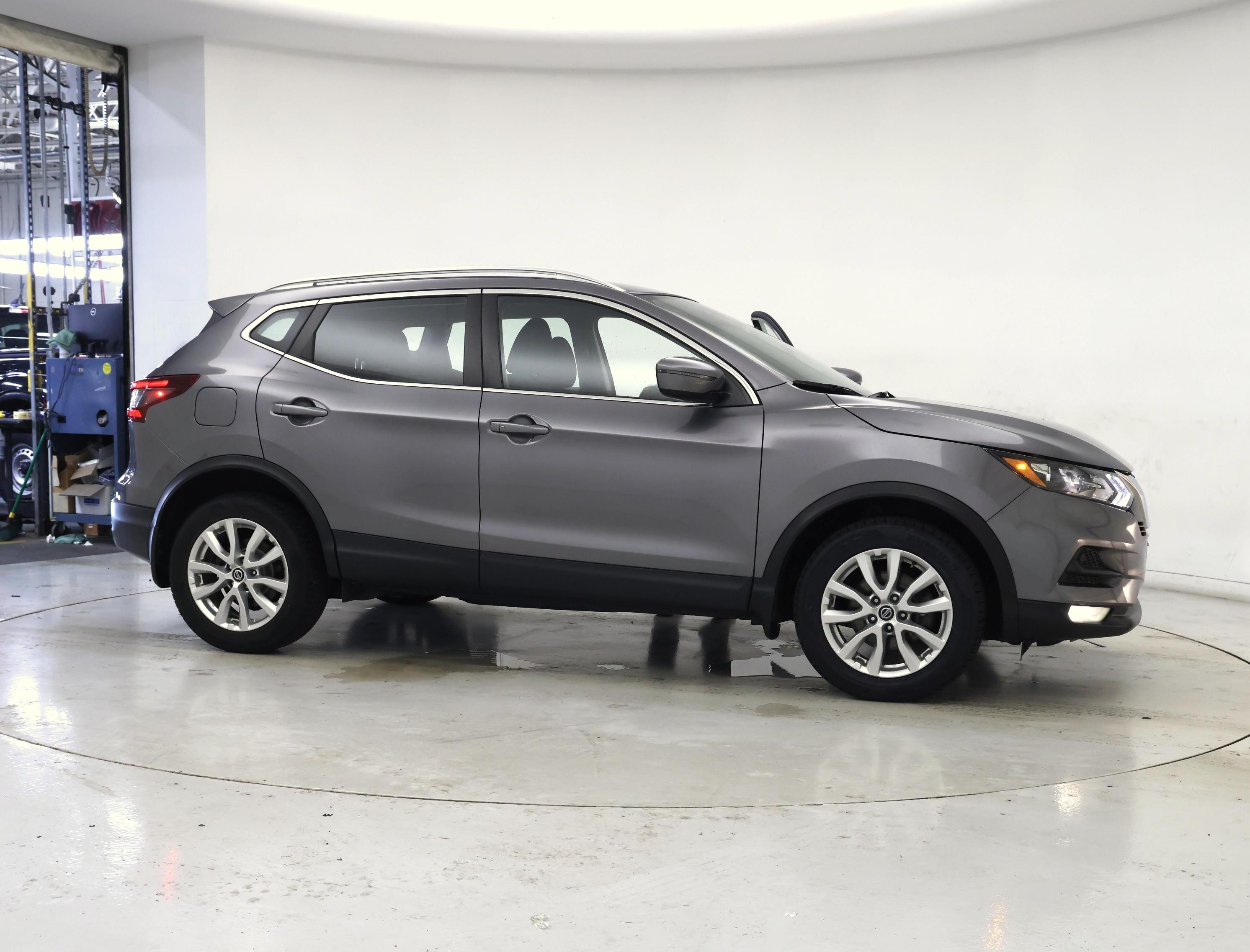 Thumbnail: 2020 Nissan Rogue Sport - 5
