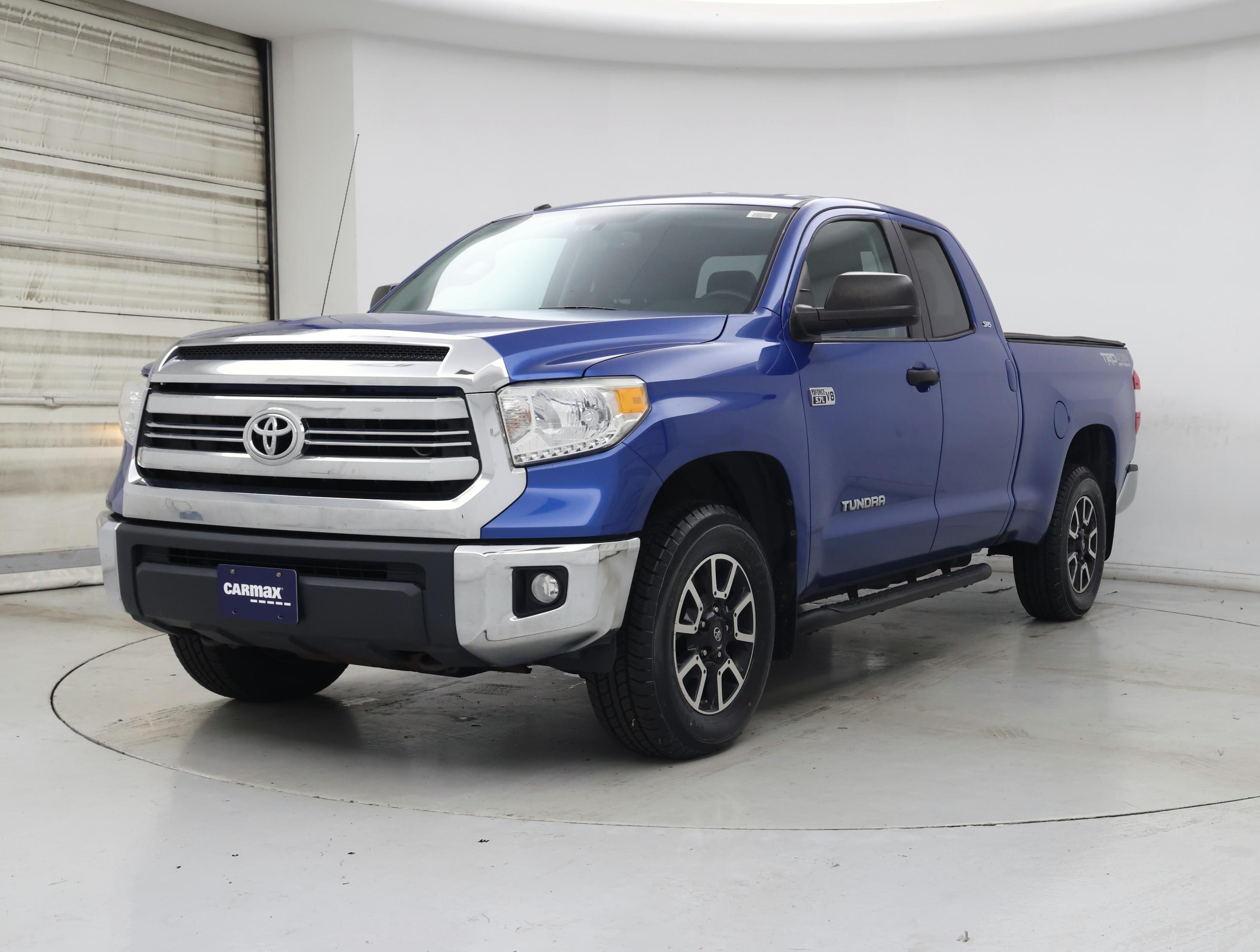 Thumbnail: 2017 Toyota Tundra - 4