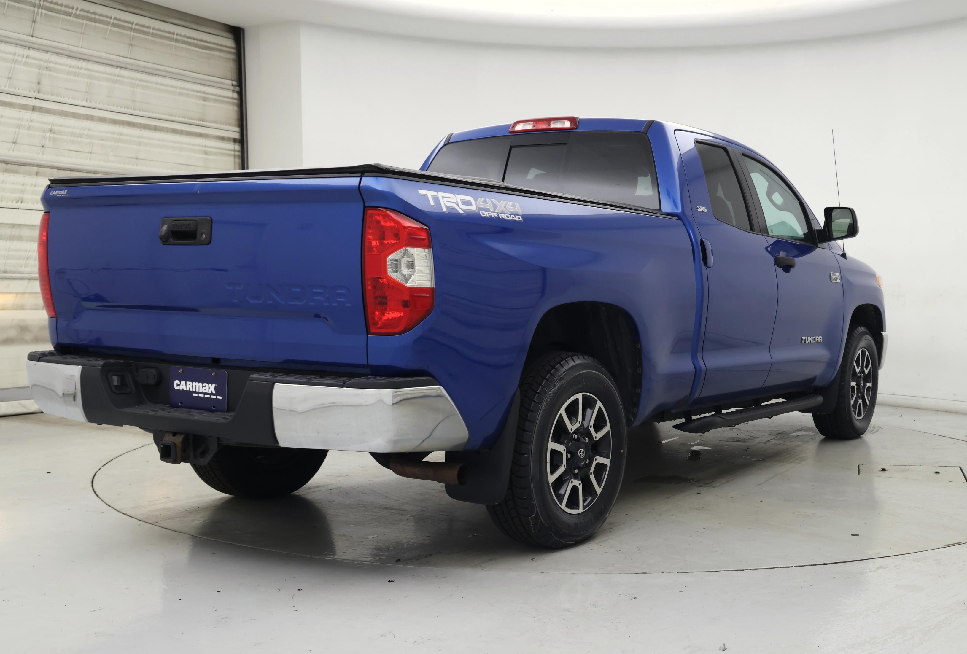 Thumbnail: 2017 Toyota Tundra - 8