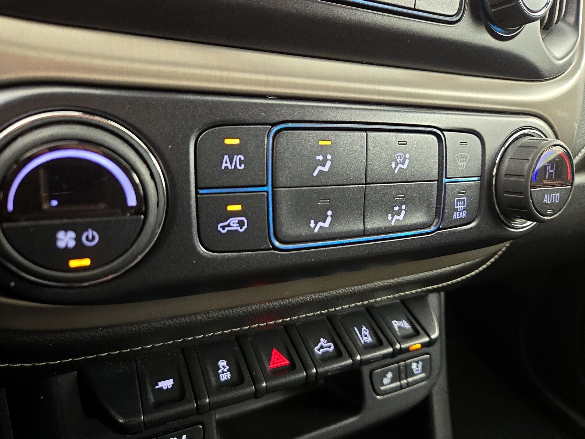 Thumbnail: 2021 GMC Canyon - 17