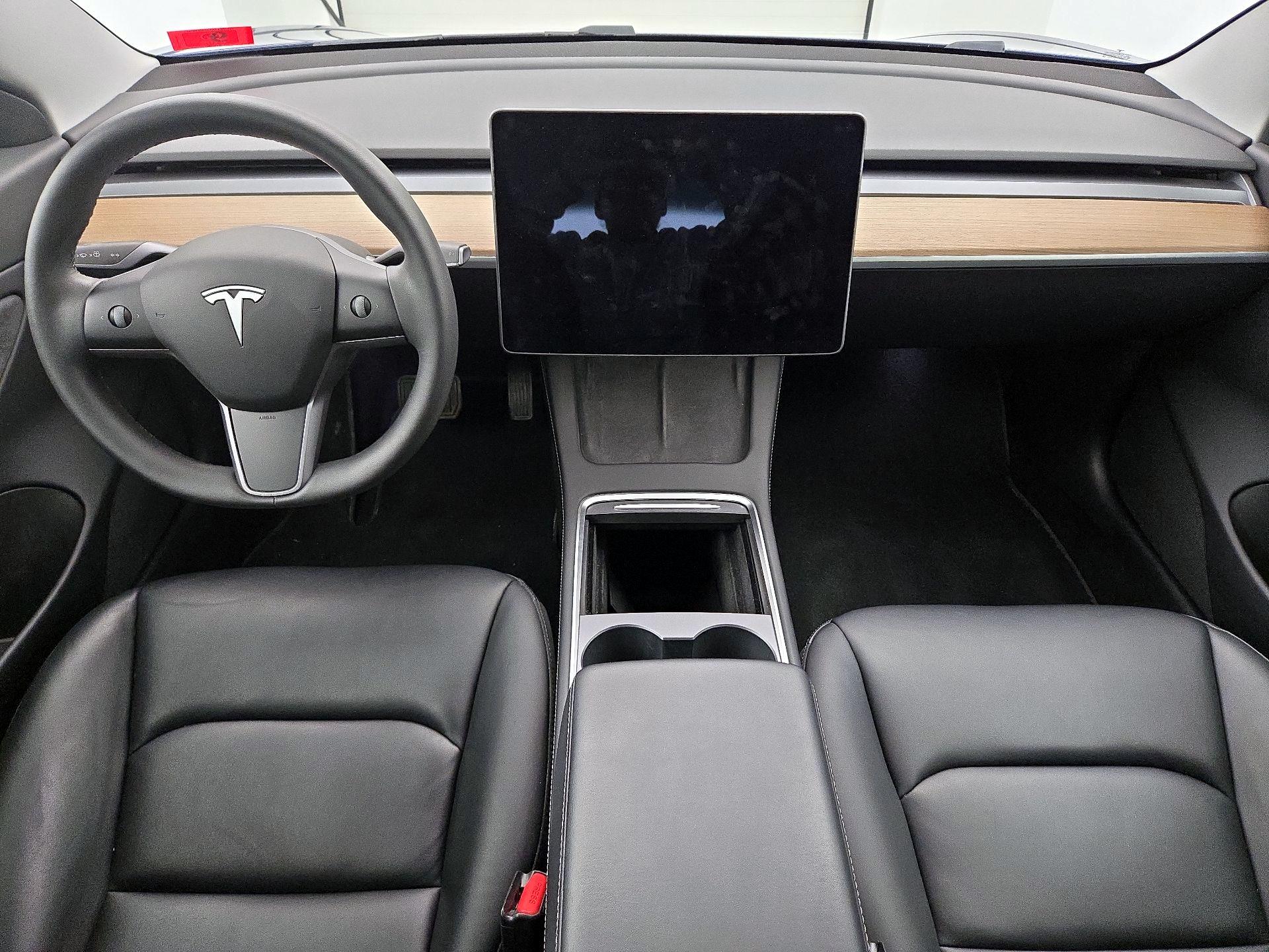Thumbnail: 2021 Tesla Model 3 - 9