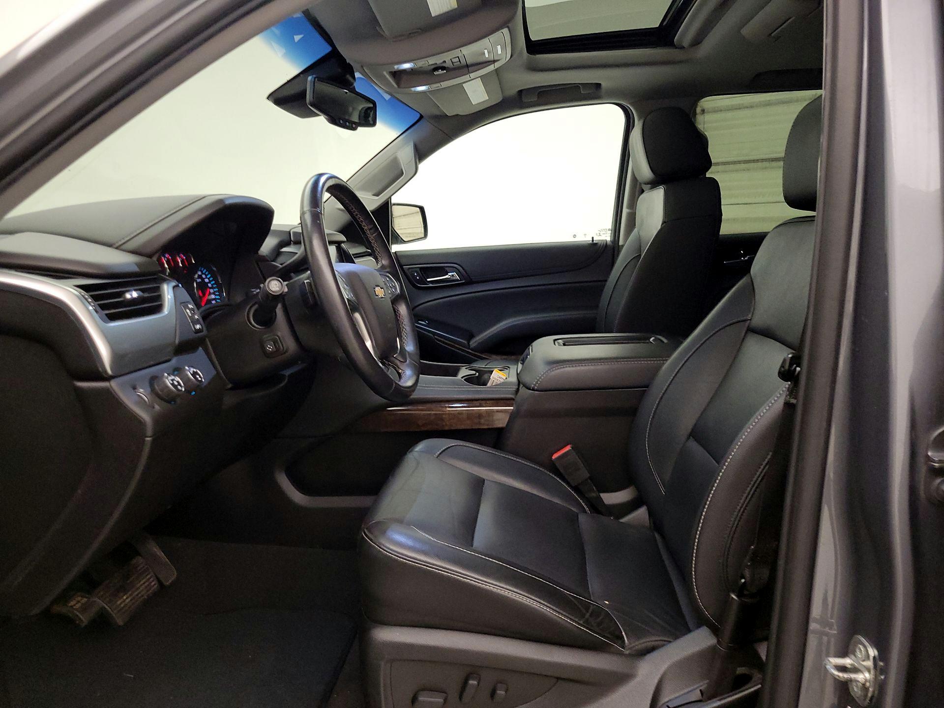 Thumbnail: 2019 Chevrolet Tahoe - 11