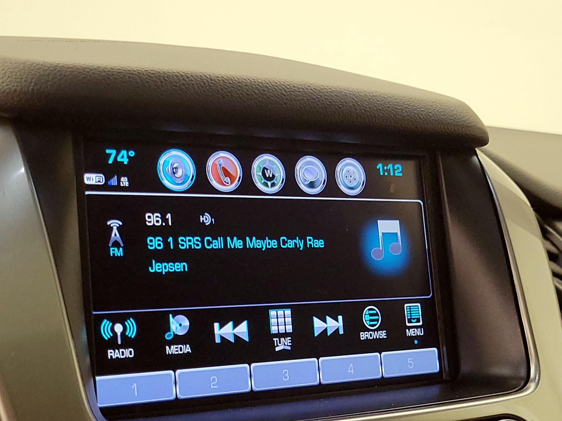 Thumbnail: 2019 Chevrolet Tahoe - 15