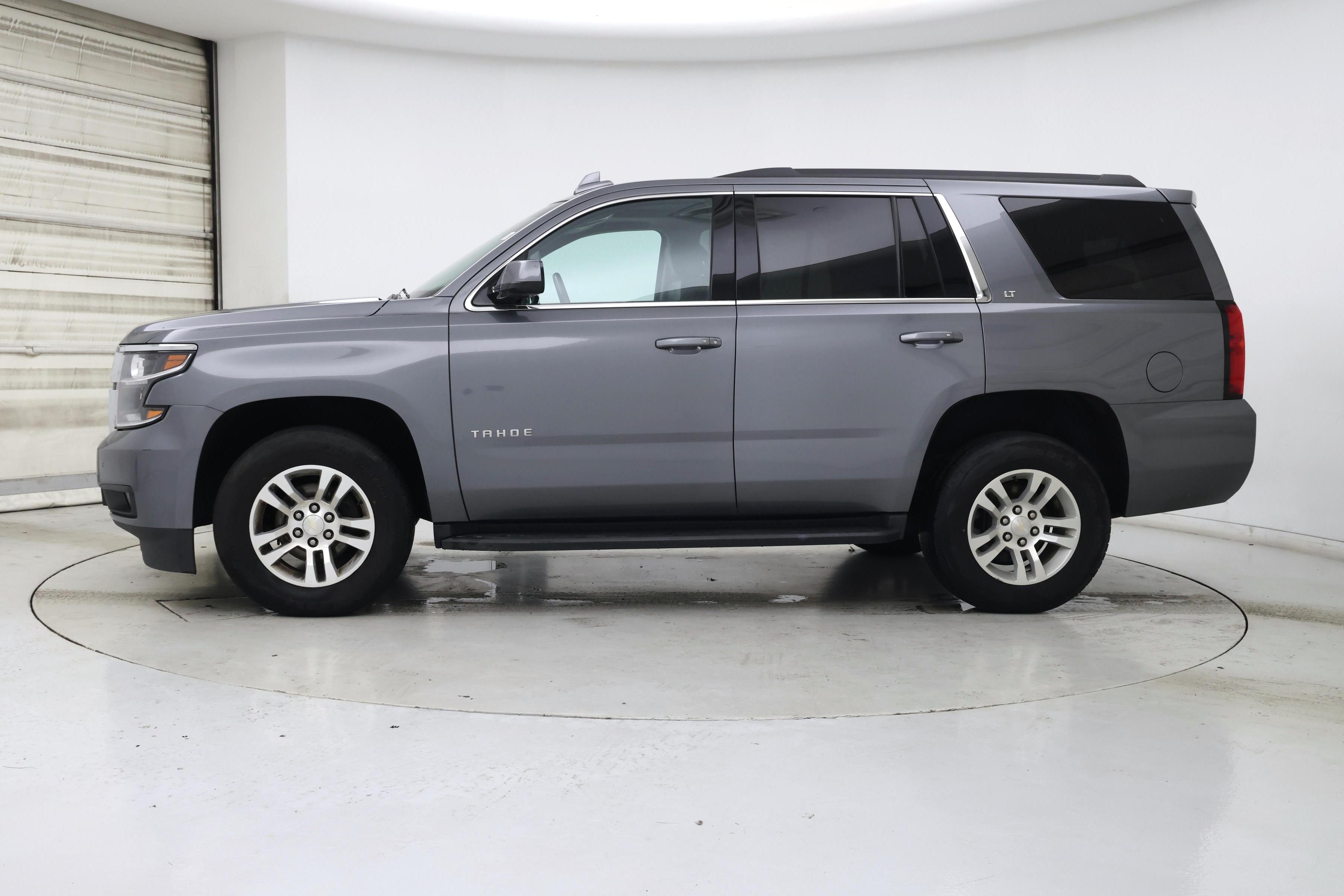 Thumbnail: 2019 Chevrolet Tahoe - 3