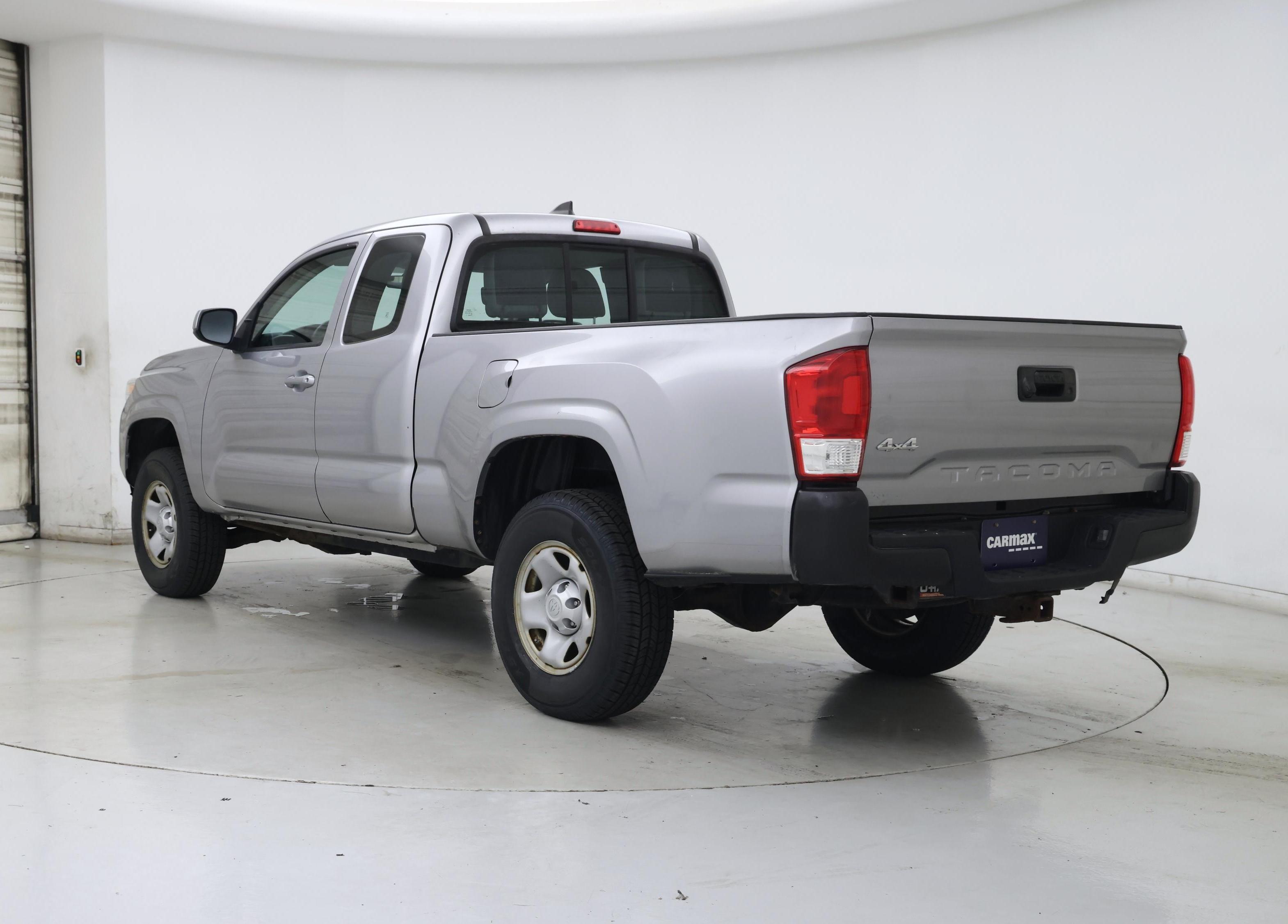 Thumbnail: 2017 Toyota Tacoma - 2