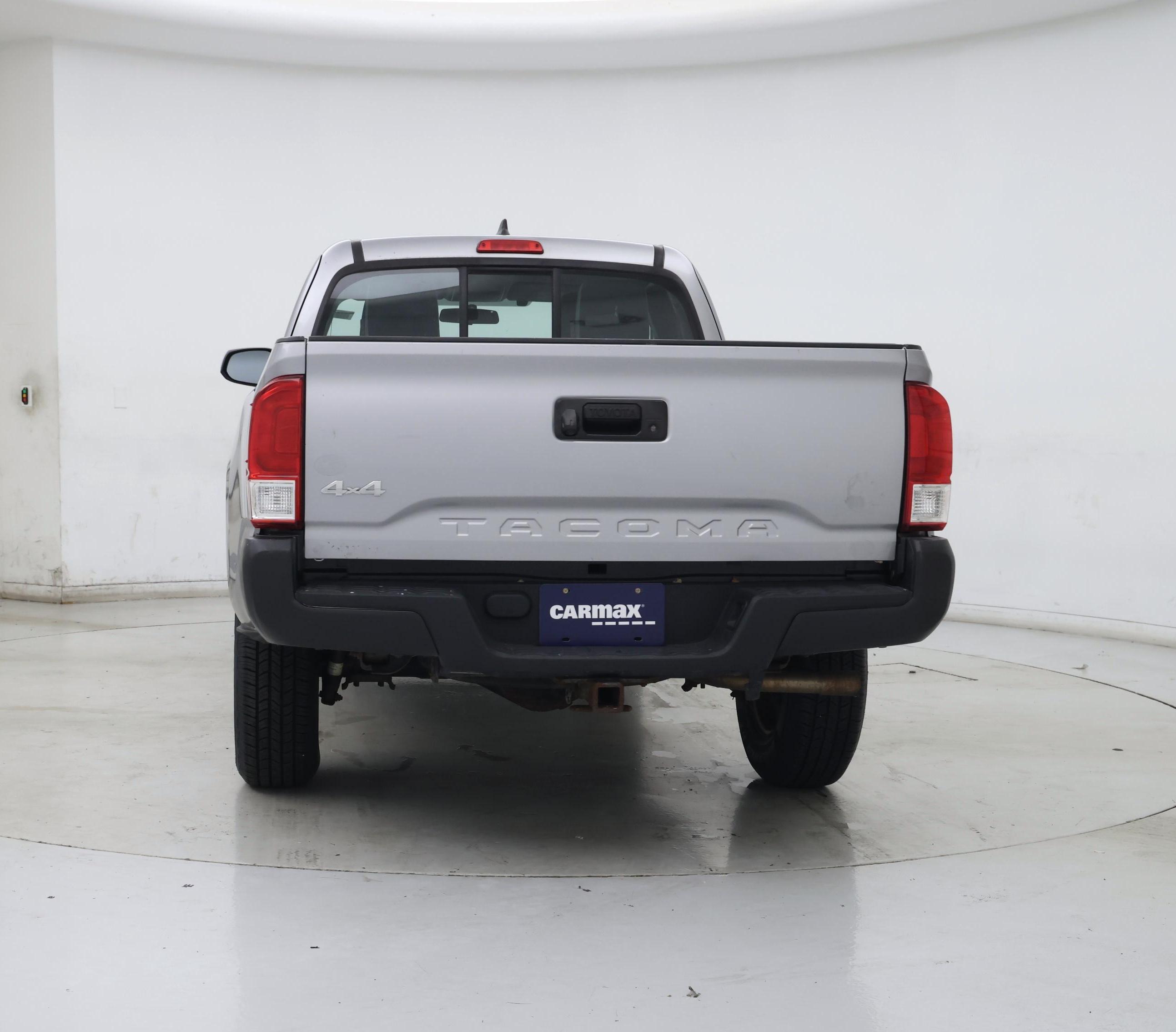 Thumbnail: 2017 Toyota Tacoma - 6