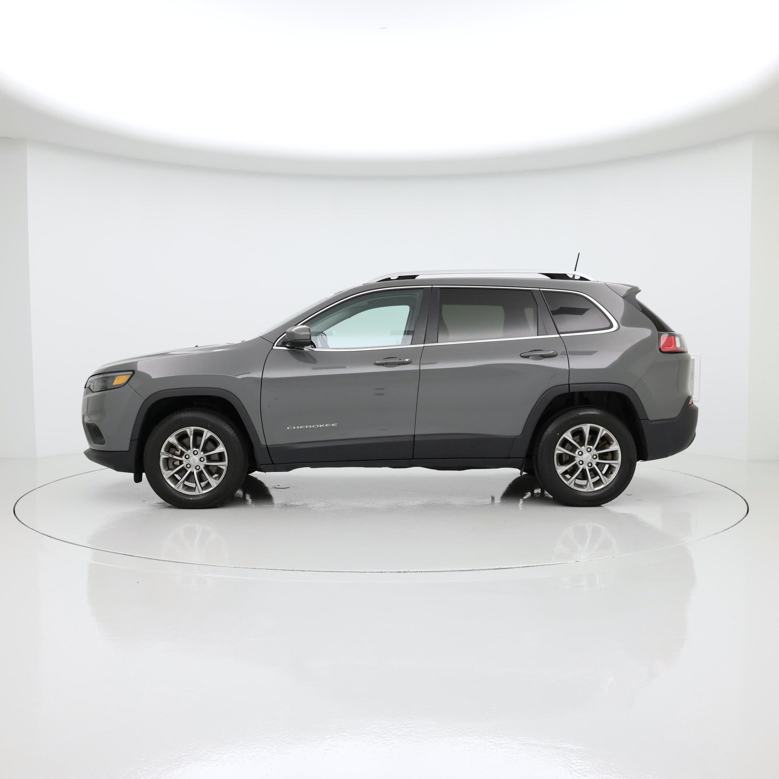 Thumbnail: 2020 Jeep Cherokee - 3