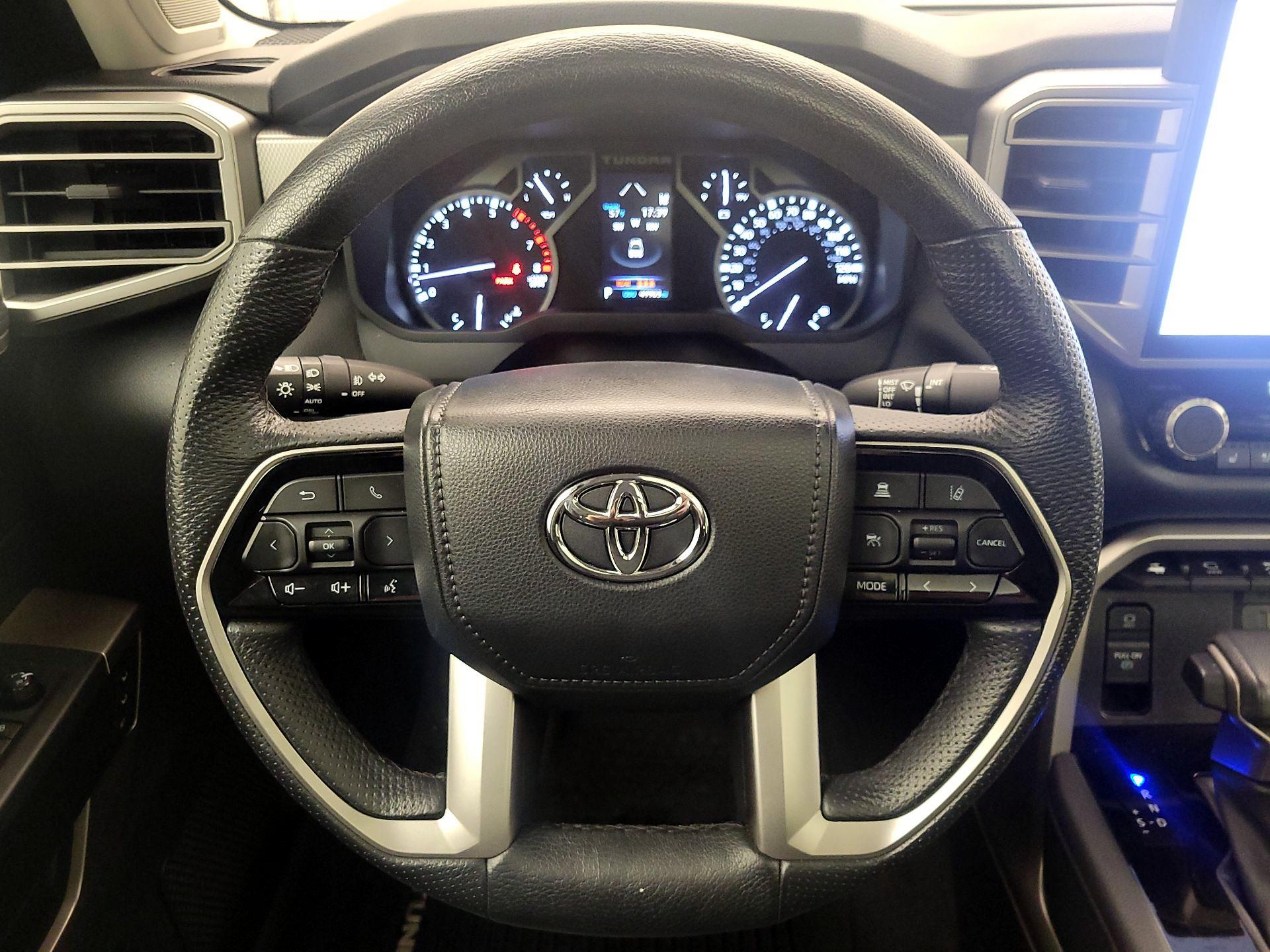 Thumbnail: 2022 Toyota Tundra - 10