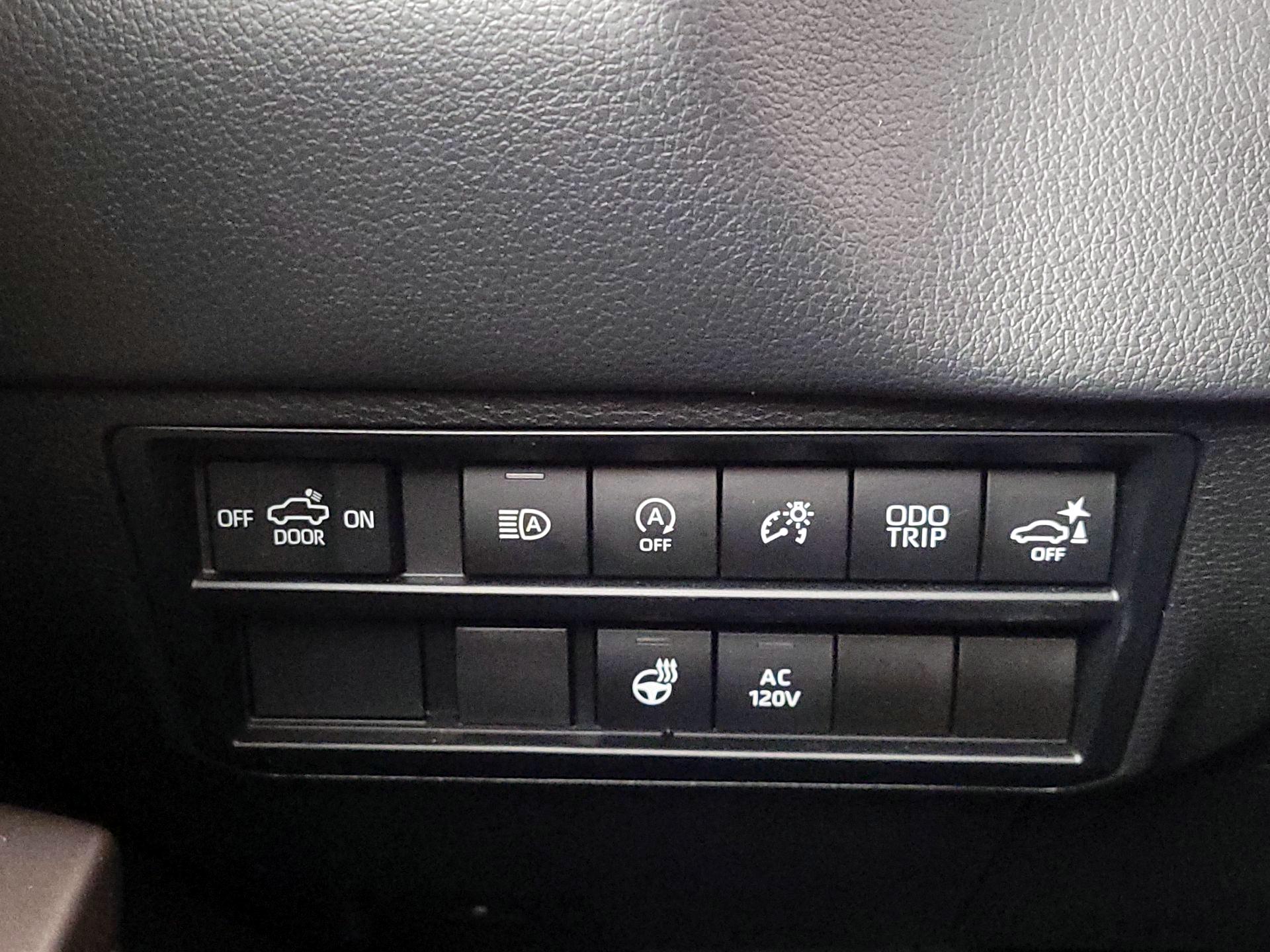 Thumbnail: 2022 Toyota Tundra - 13