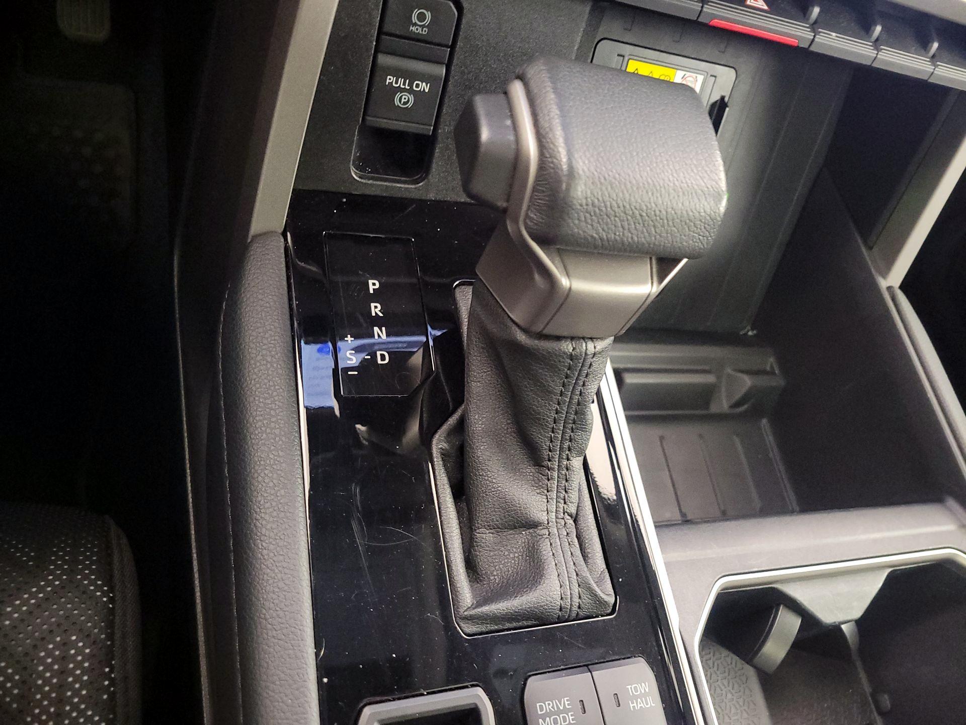 Thumbnail: 2022 Toyota Tundra - 17