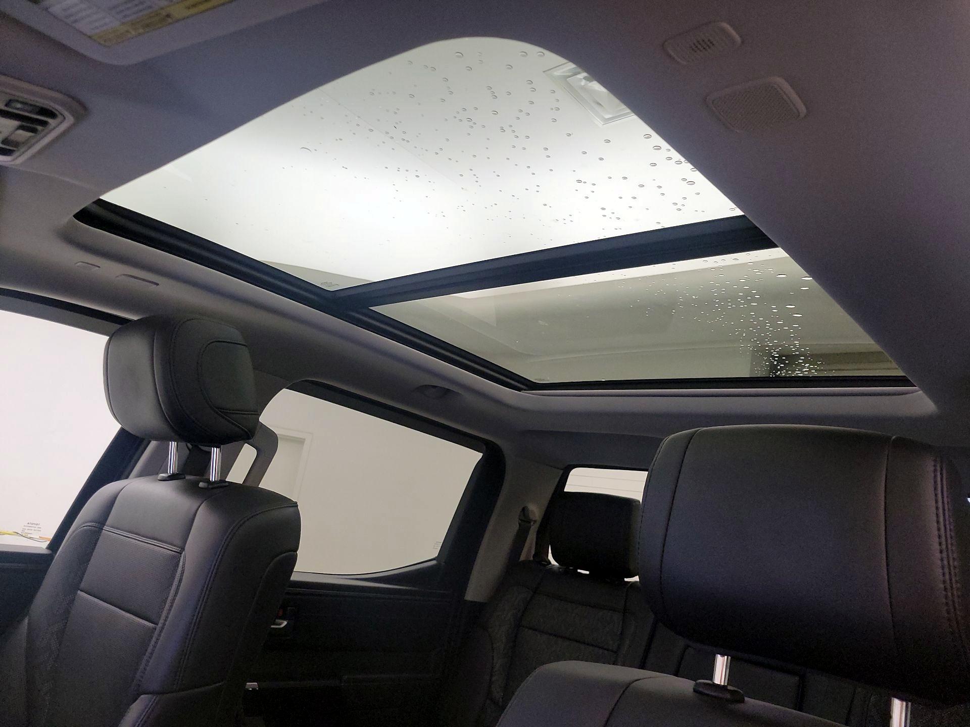 Thumbnail: 2022 Toyota Tundra - 19