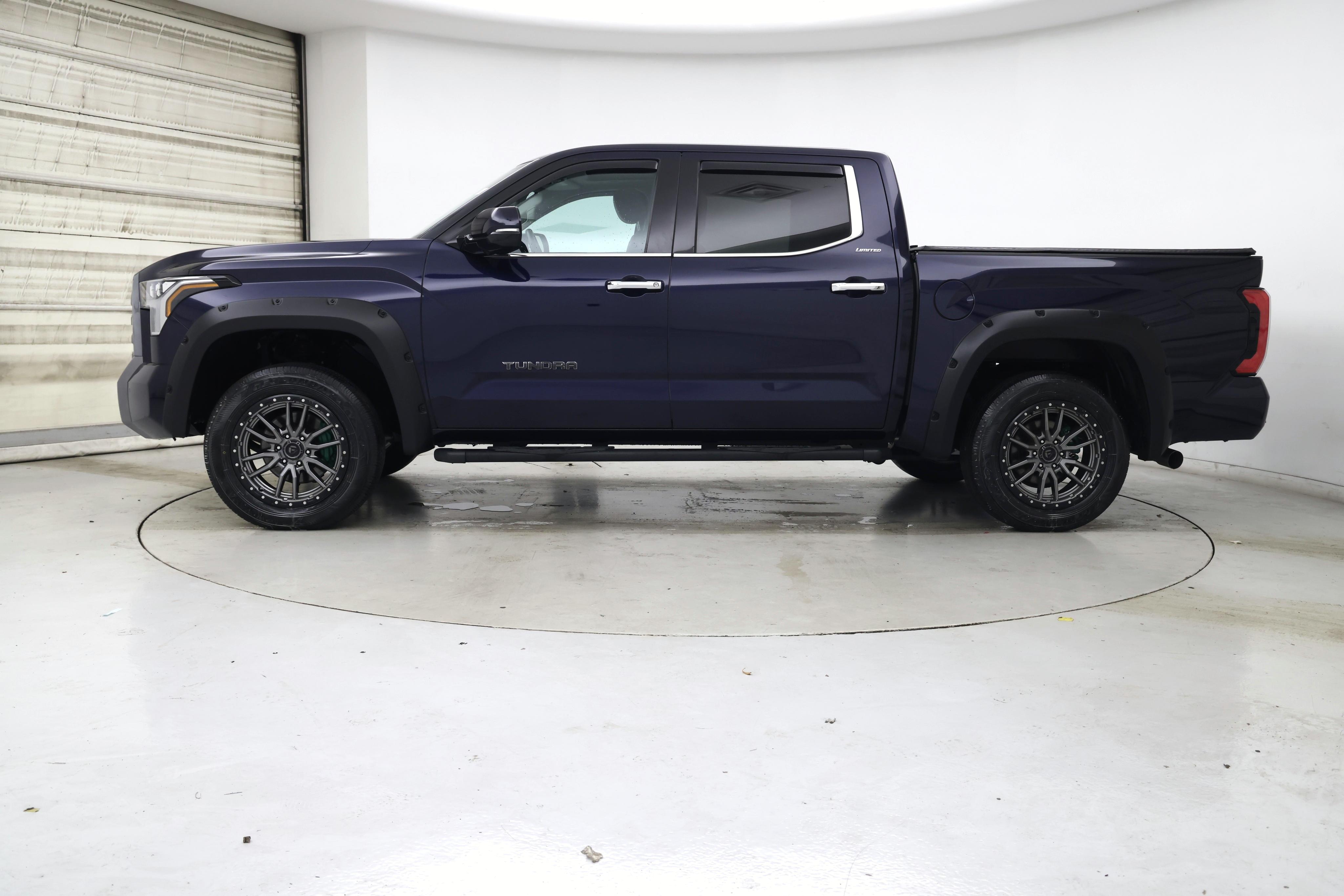 Thumbnail: 2022 Toyota Tundra - 3