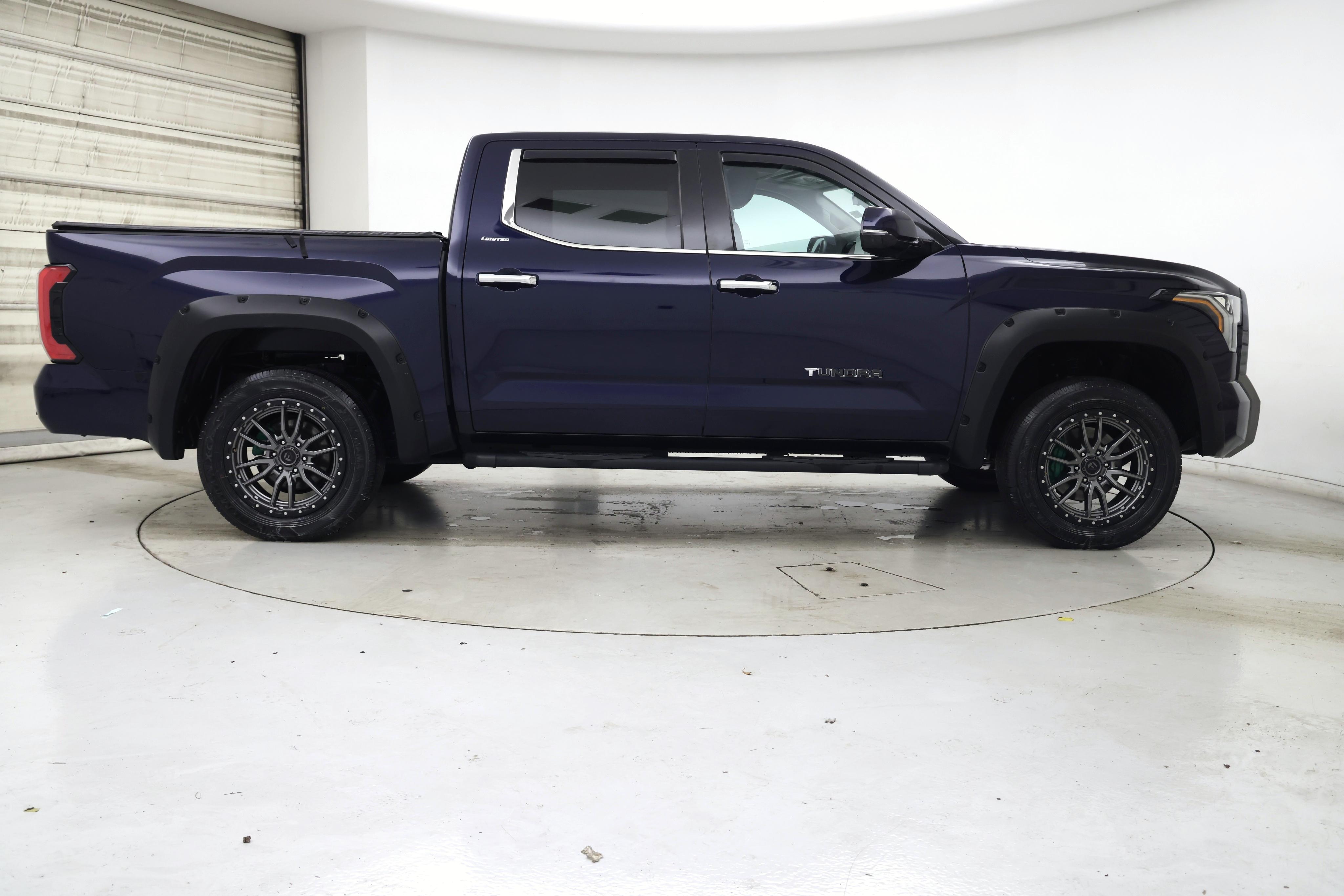 Thumbnail: 2022 Toyota Tundra - 7