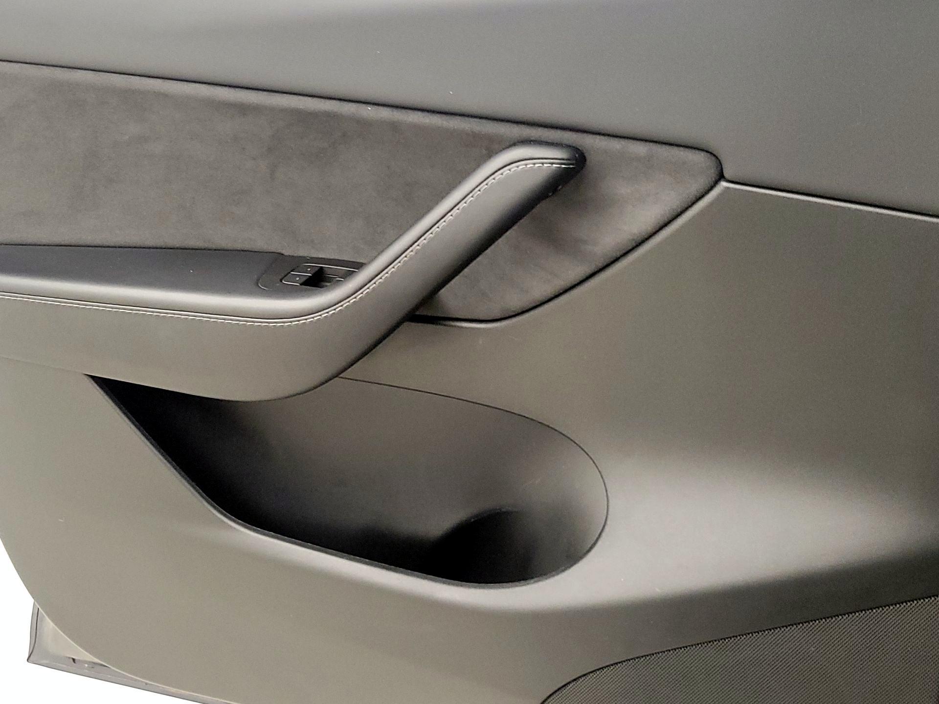 Thumbnail: 2021 Tesla Model Y - 12