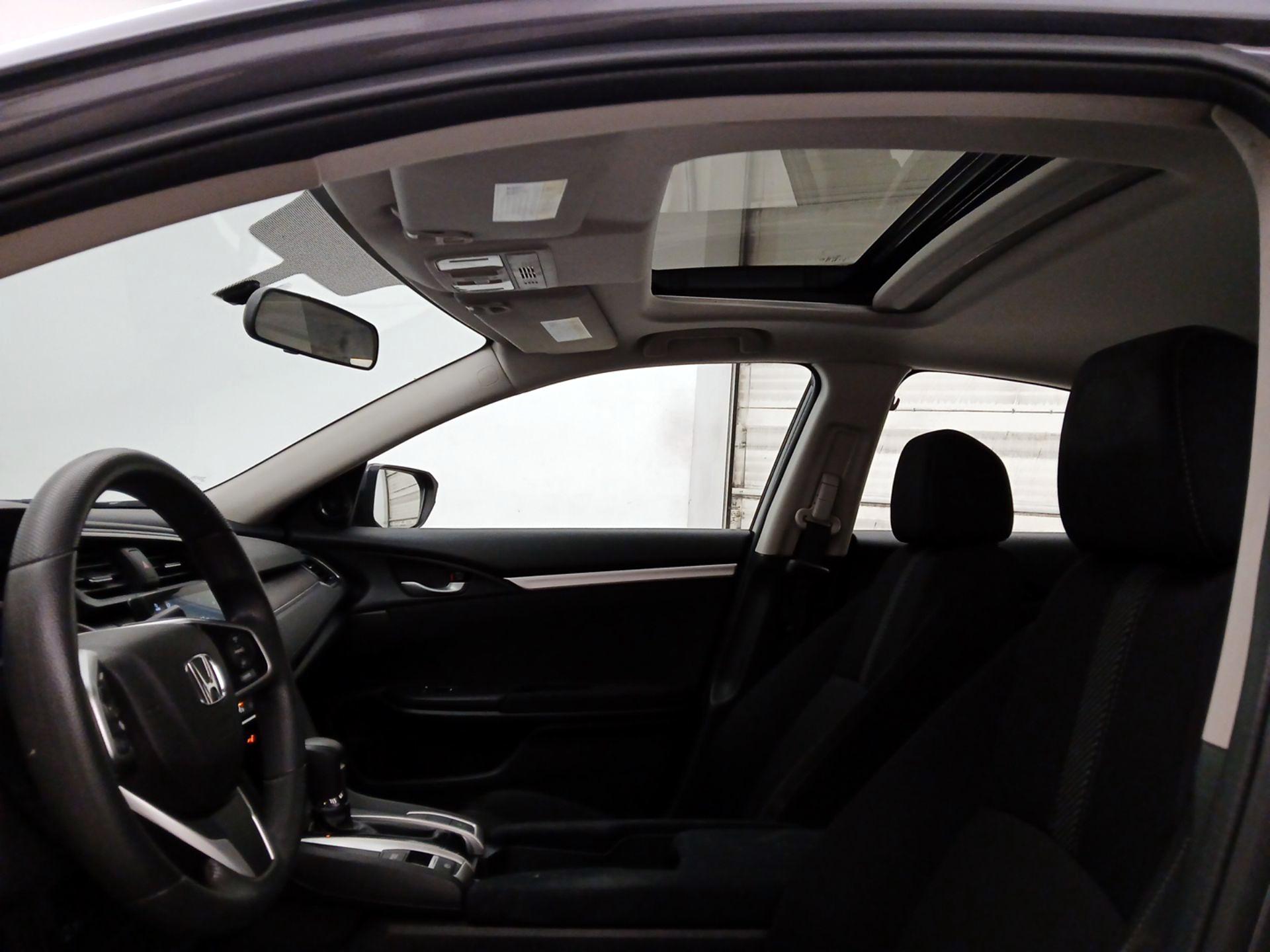 Thumbnail: 2017 Honda Civic - 19