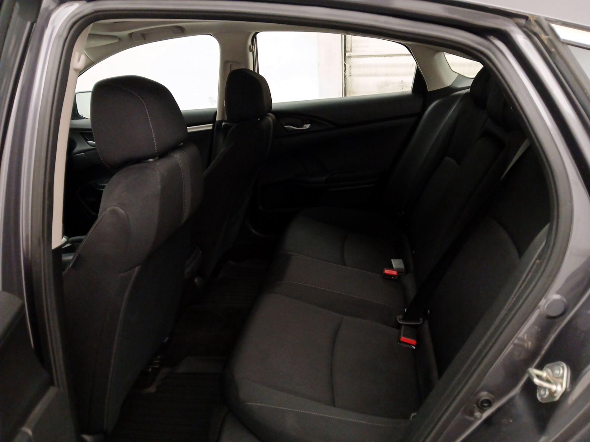Thumbnail: 2017 Honda Civic - 20
