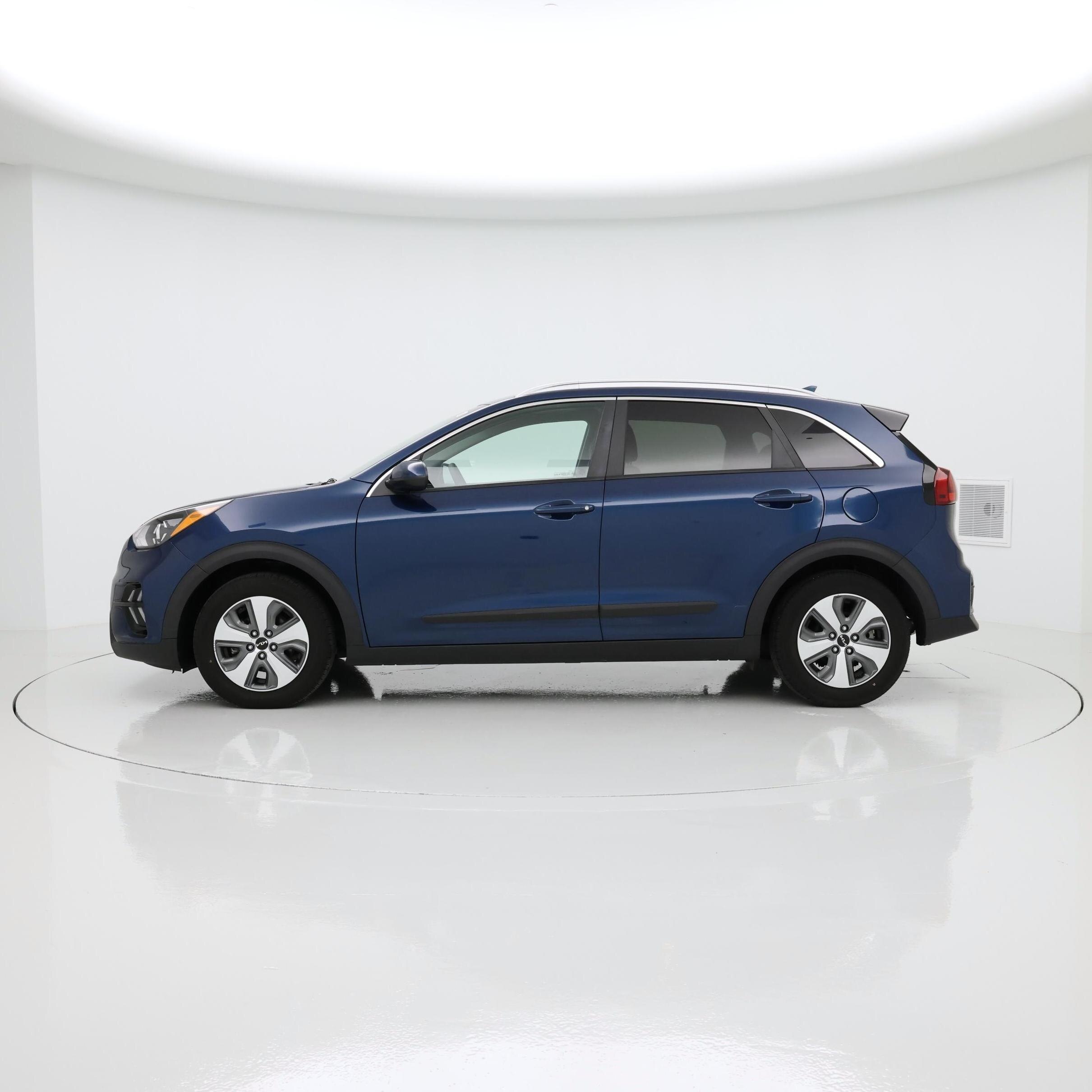 Thumbnail: 2022 Kia Niro - 3