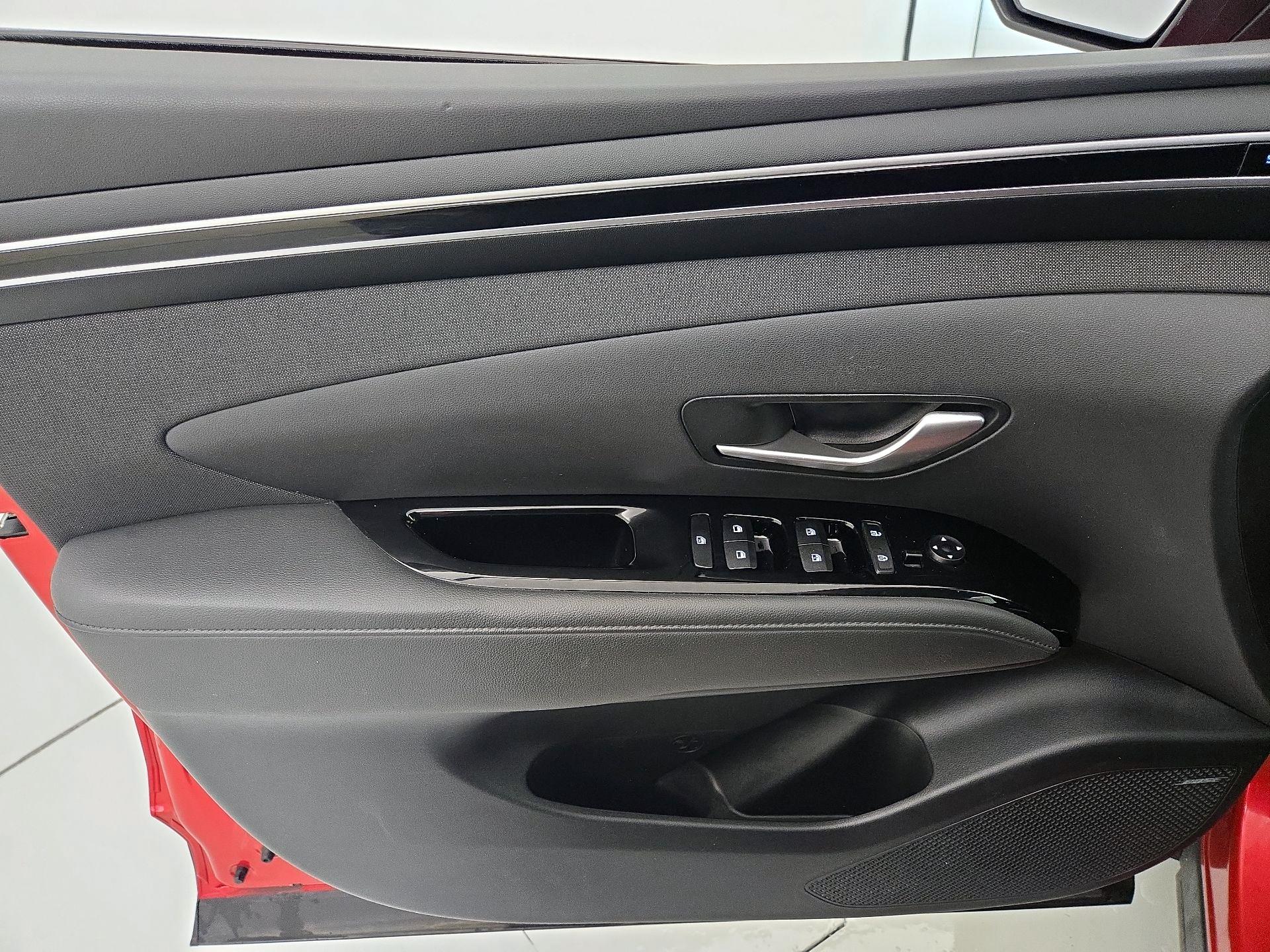 Thumbnail: 2022 Hyundai Tucson - 12