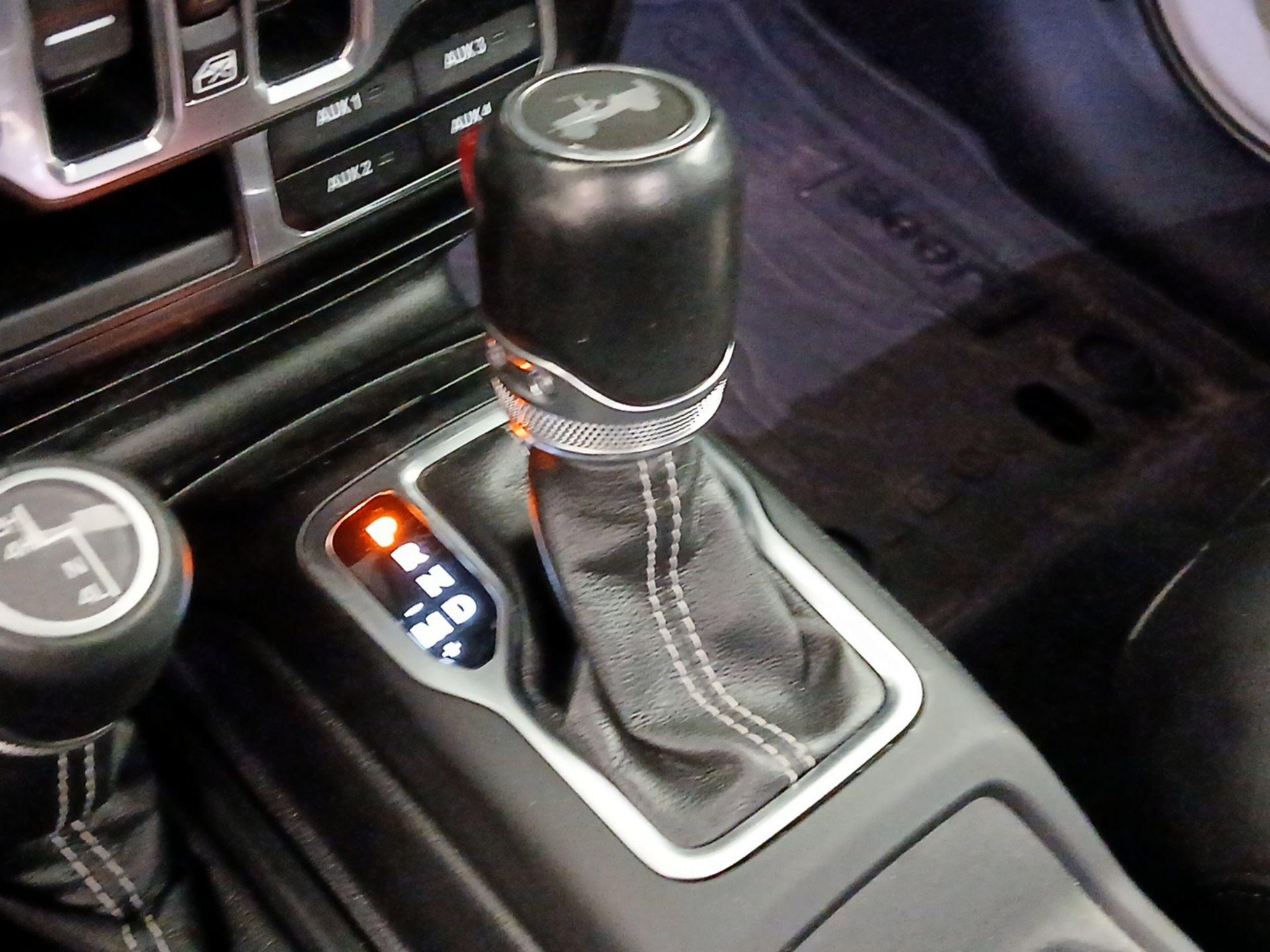 Thumbnail: 2020 Jeep Wrangler - 18