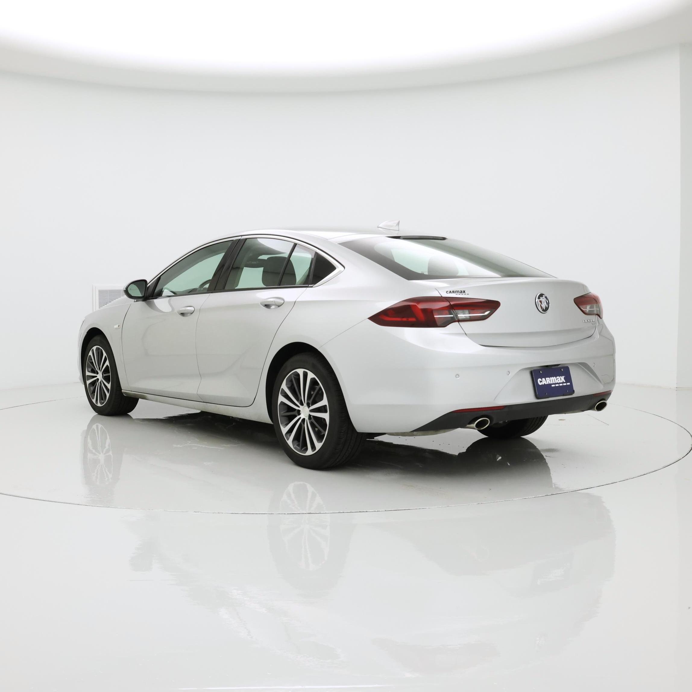 Thumbnail: 2020 Buick Regal - 2