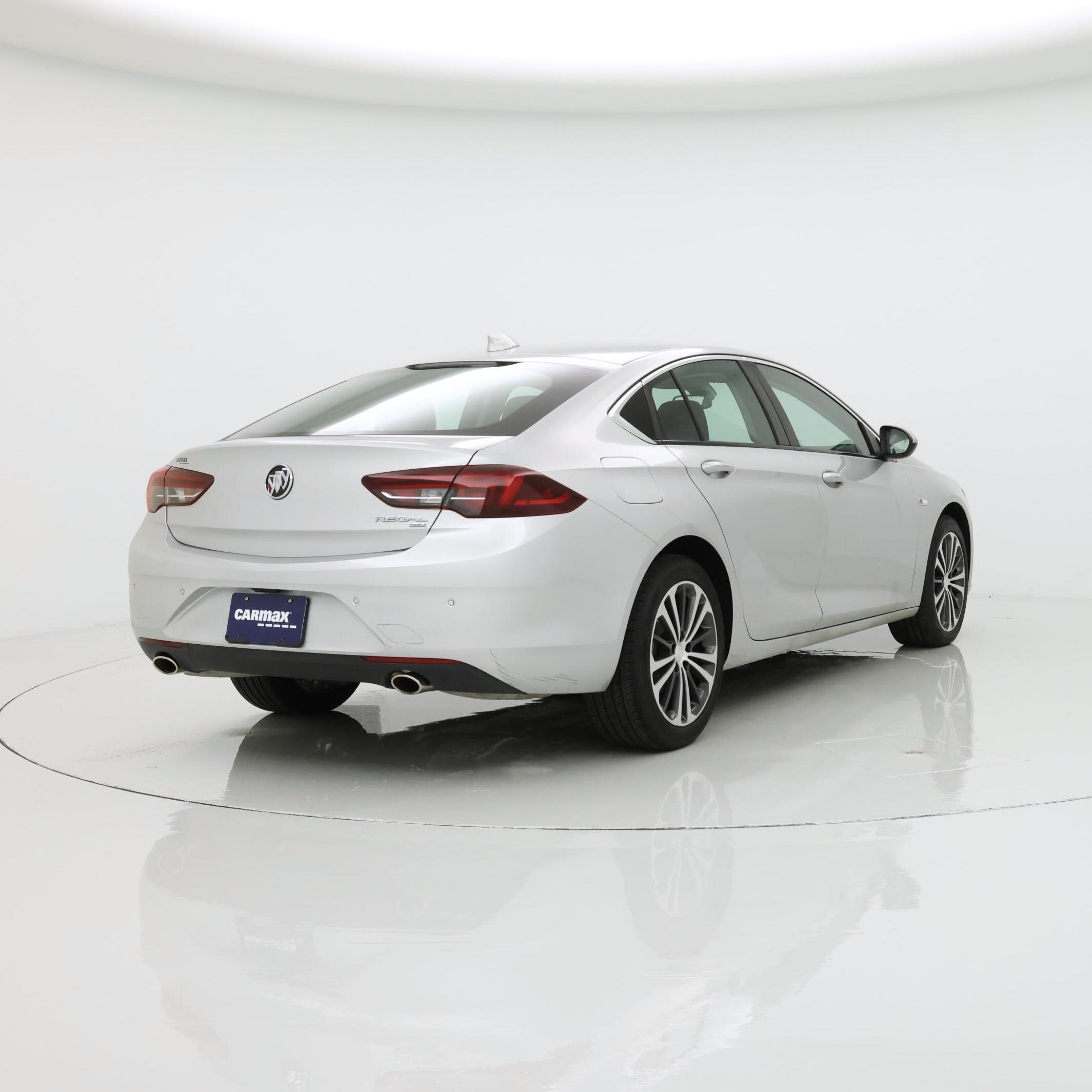 Thumbnail: 2020 Buick Regal - 8