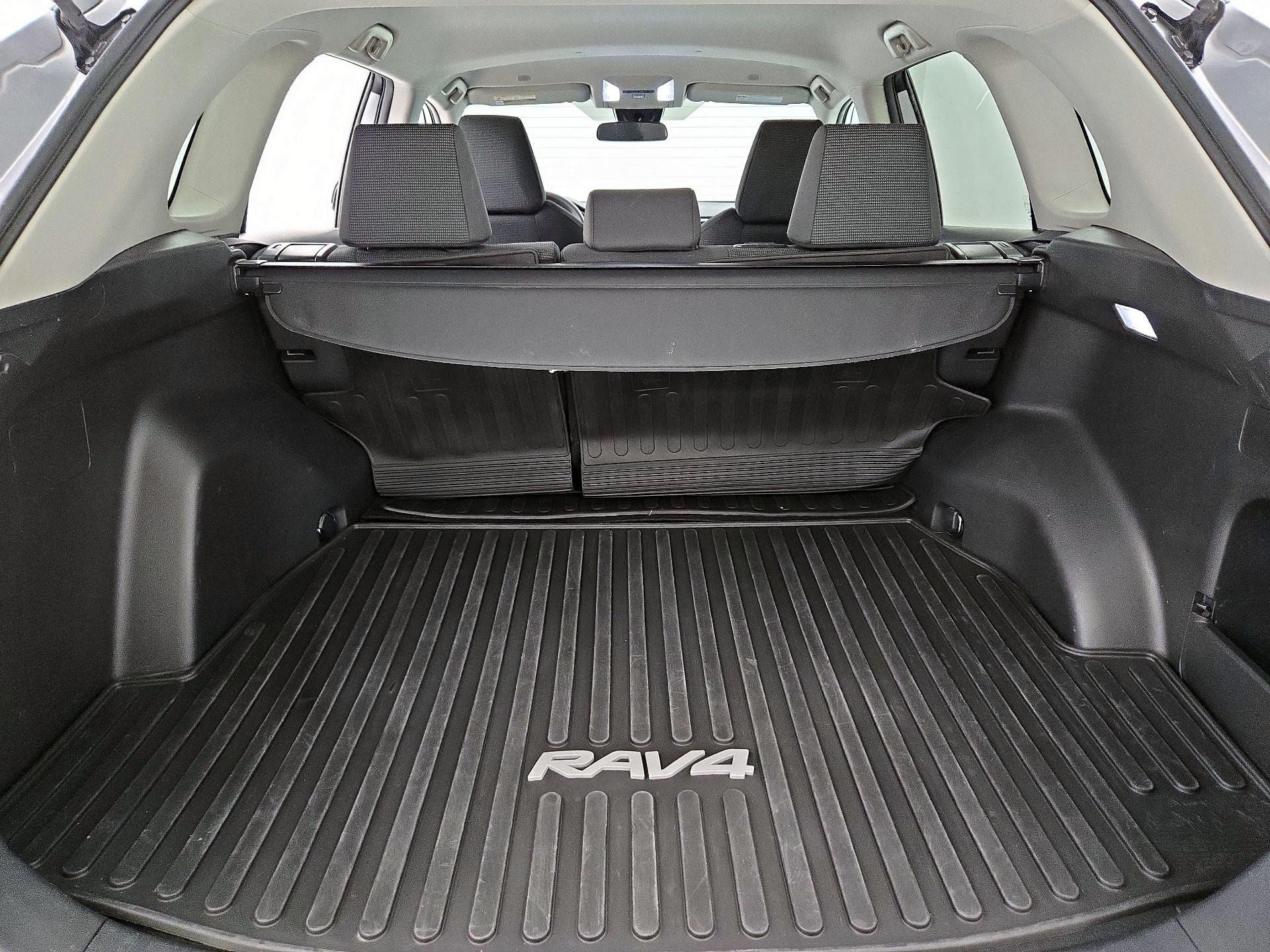 Thumbnail: 2024 Toyota RAV4 - 20