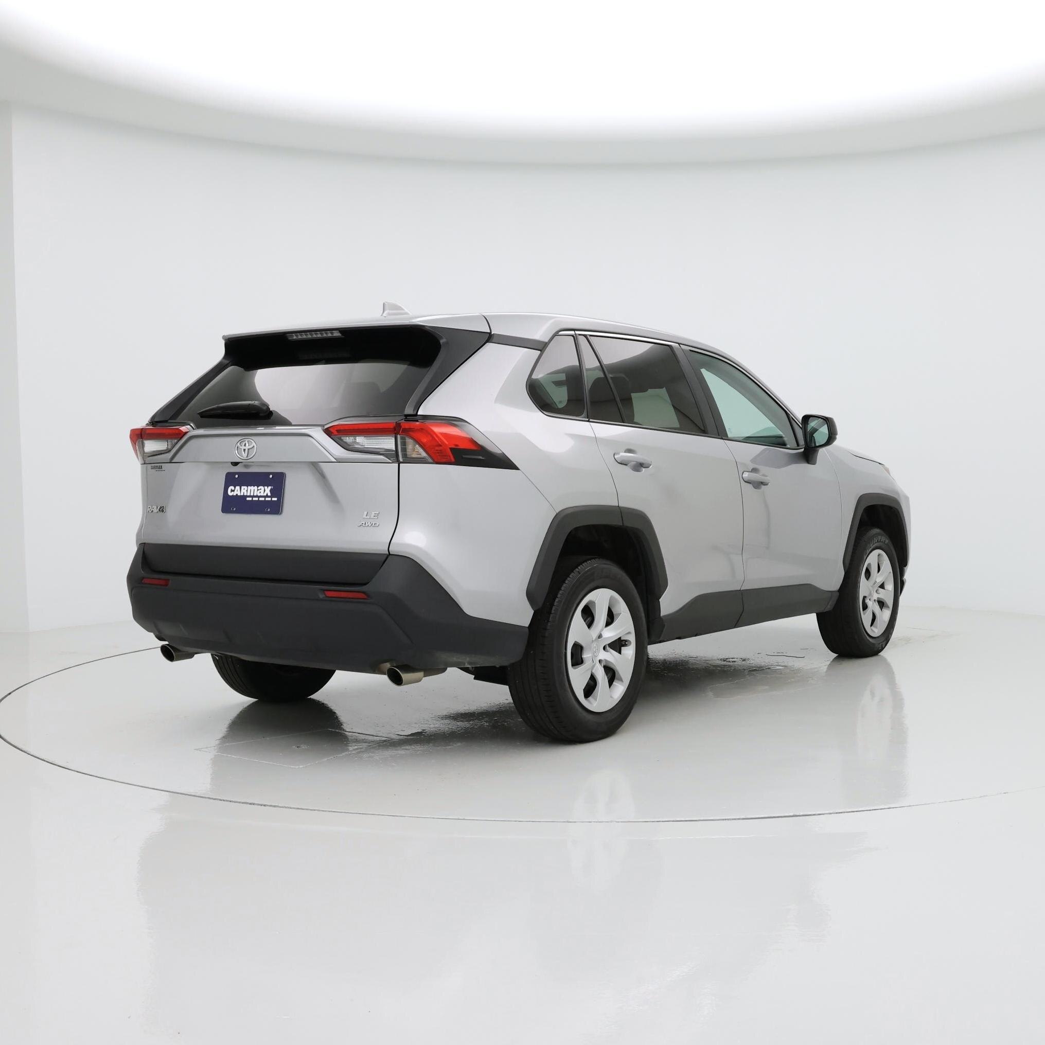 Thumbnail: 2024 Toyota RAV4 - 8