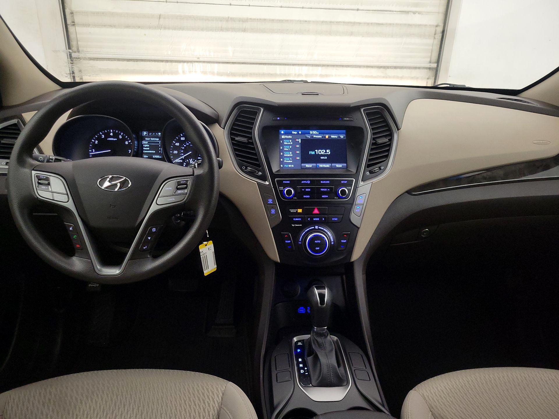 Thumbnail: 2017 Hyundai Santa Fe - 9