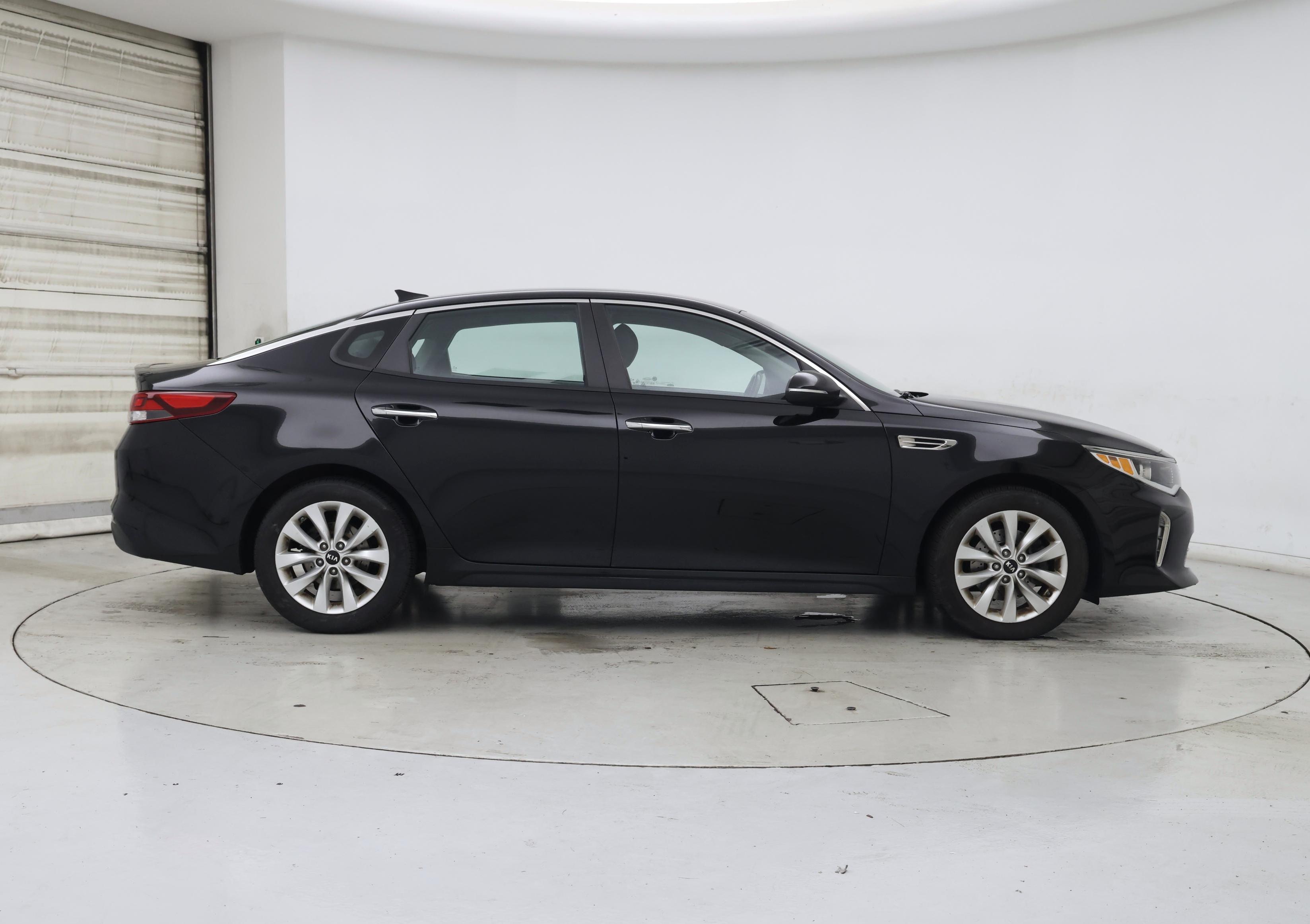 Thumbnail: 2018 Kia Optima - 7