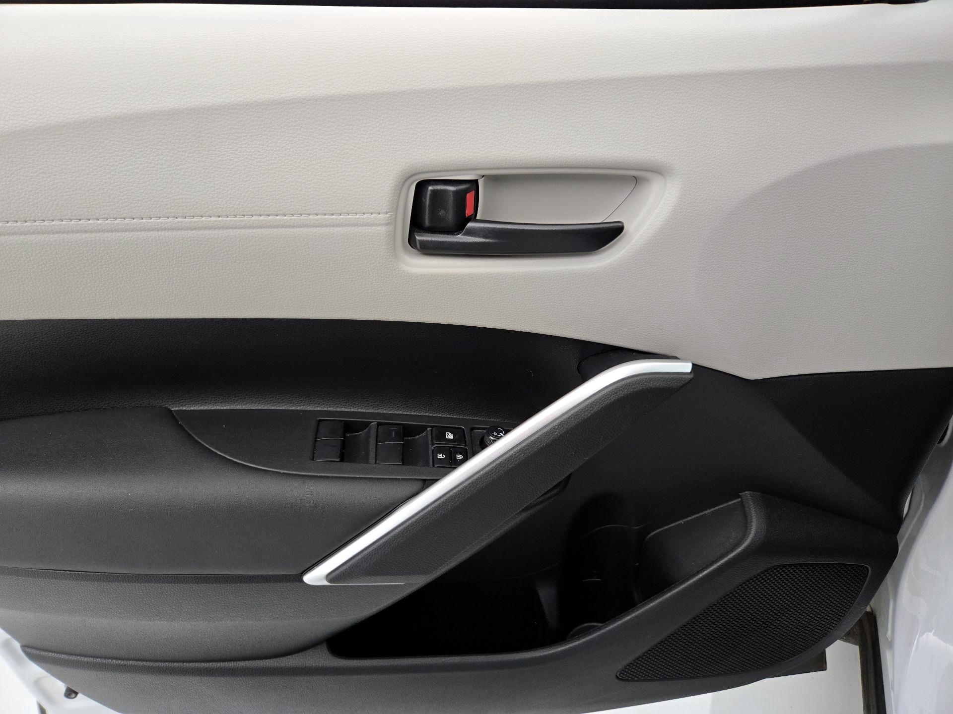 Thumbnail: 2023 Toyota Corolla Cross - 12