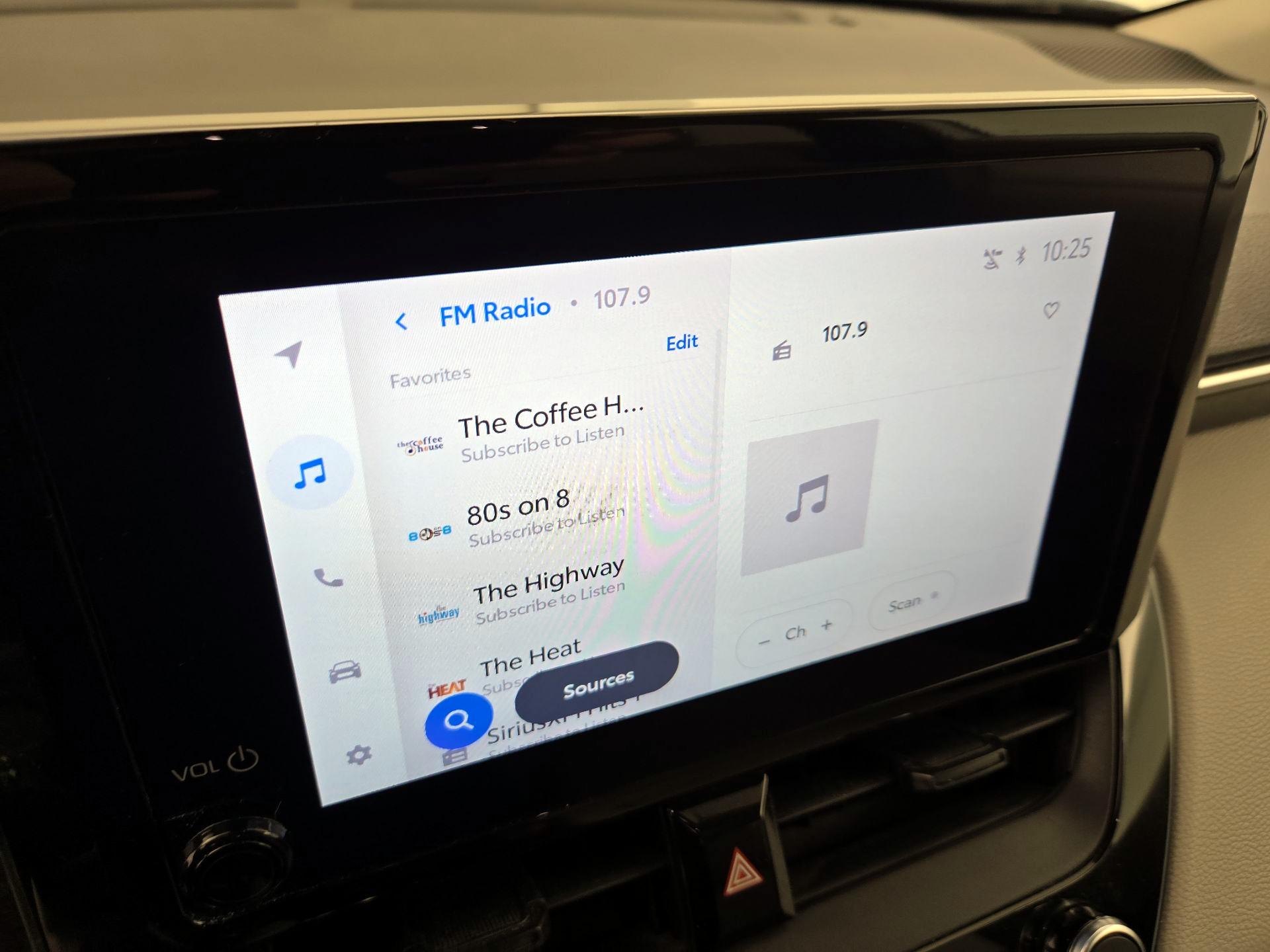 Thumbnail: 2023 Toyota Corolla Cross - 15