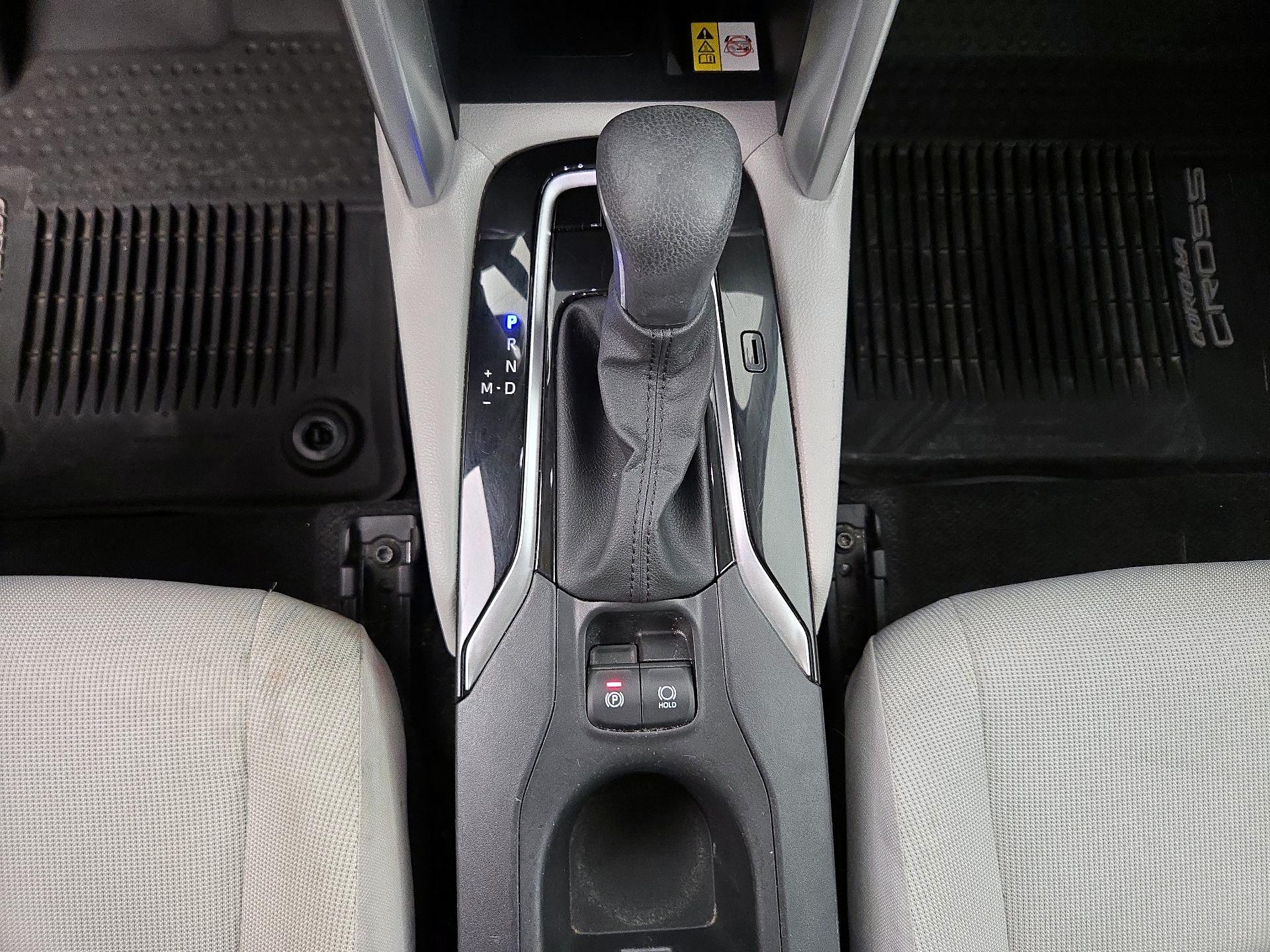 Thumbnail: 2023 Toyota Corolla Cross - 17