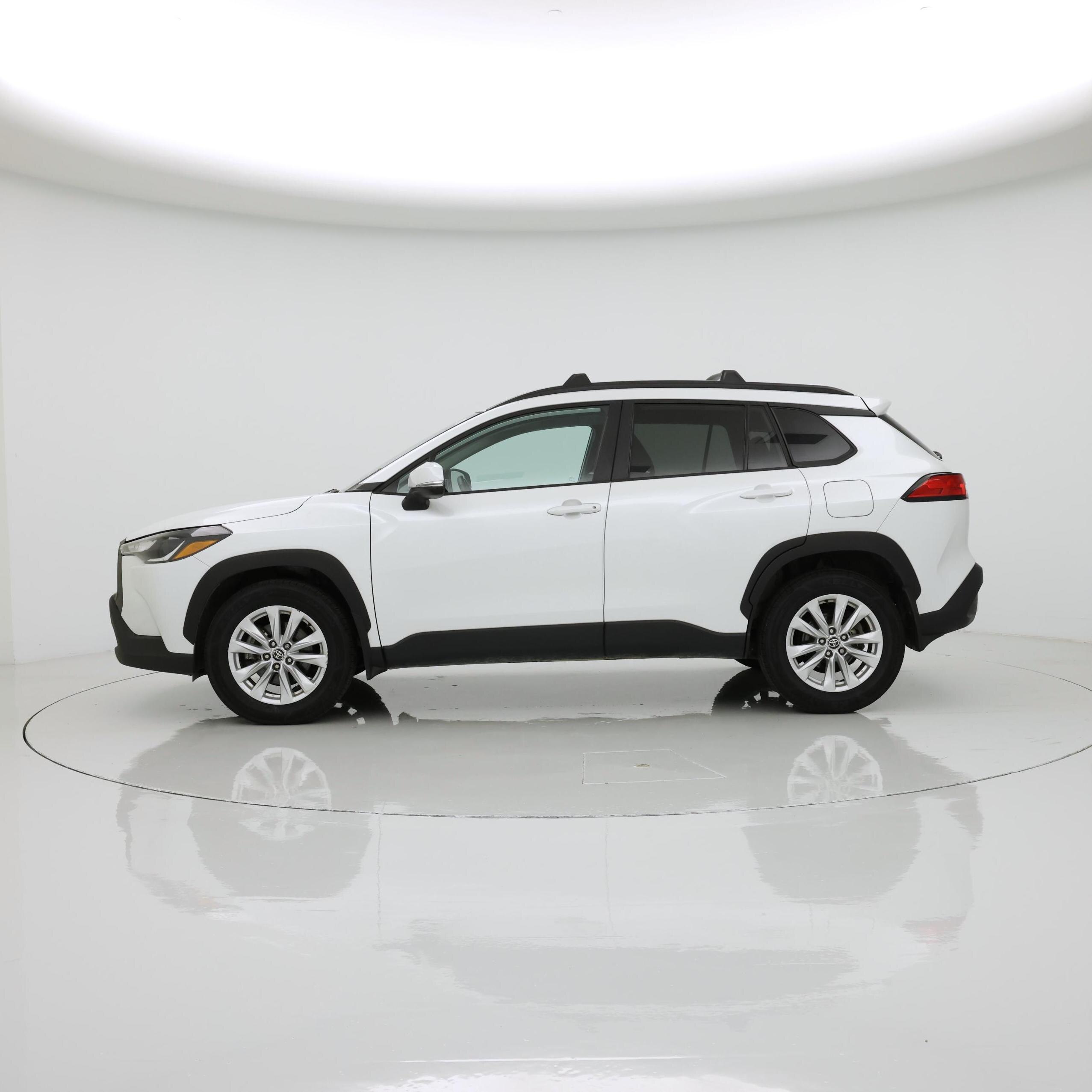 Thumbnail: 2023 Toyota Corolla Cross - 3