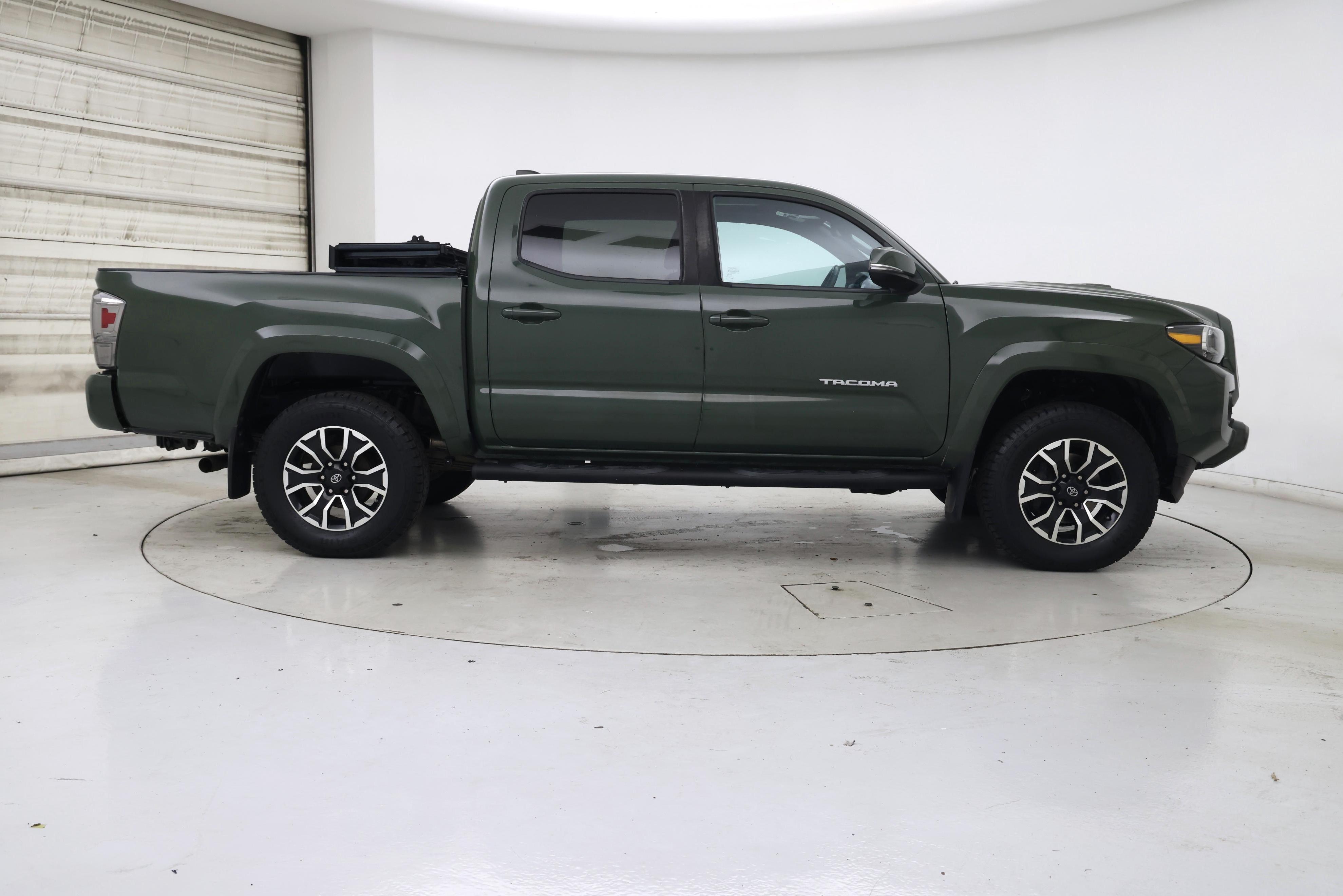 Thumbnail: 2021 Toyota Tacoma - 7