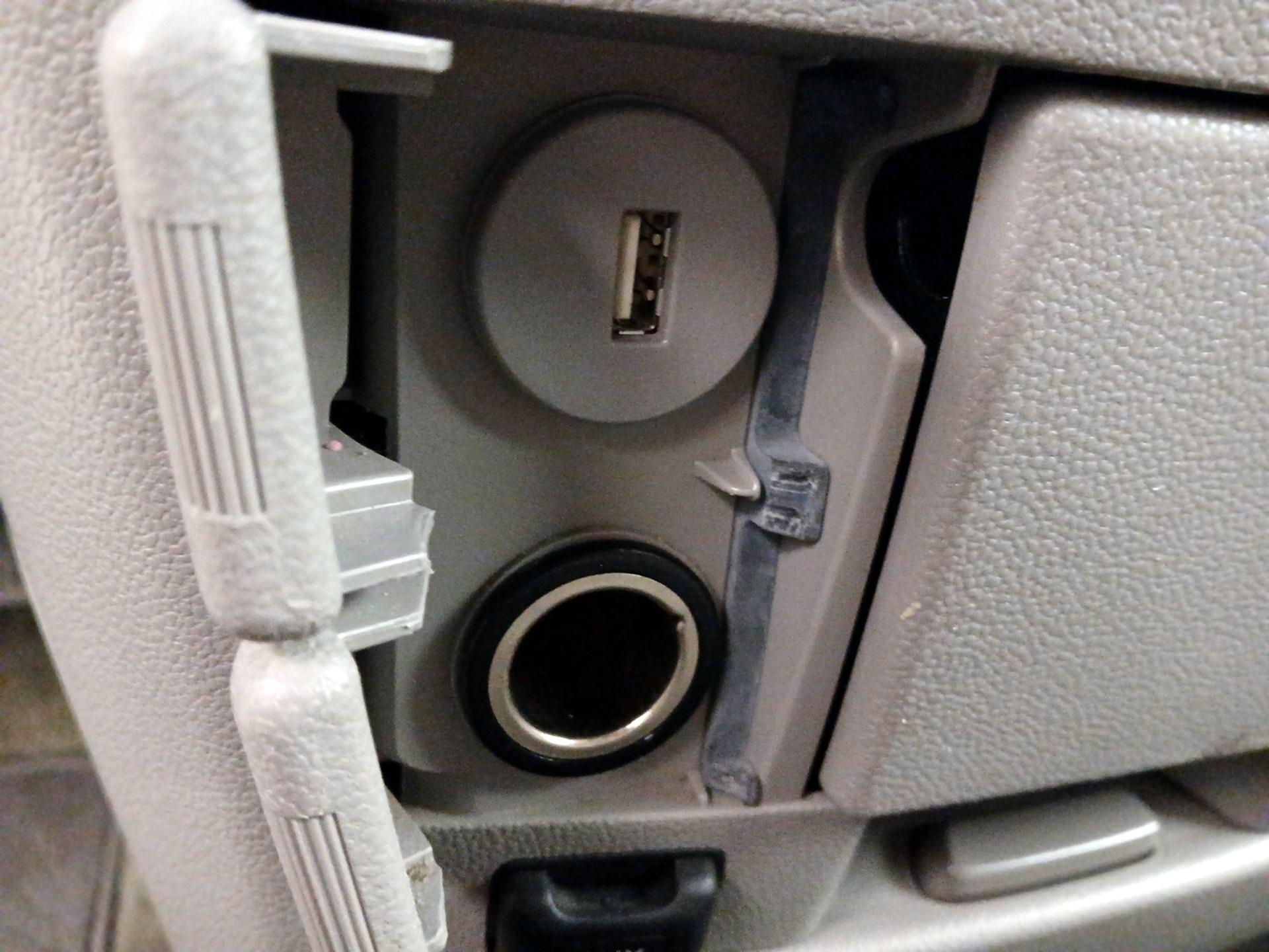Thumbnail: 2014 Honda Odyssey - 16