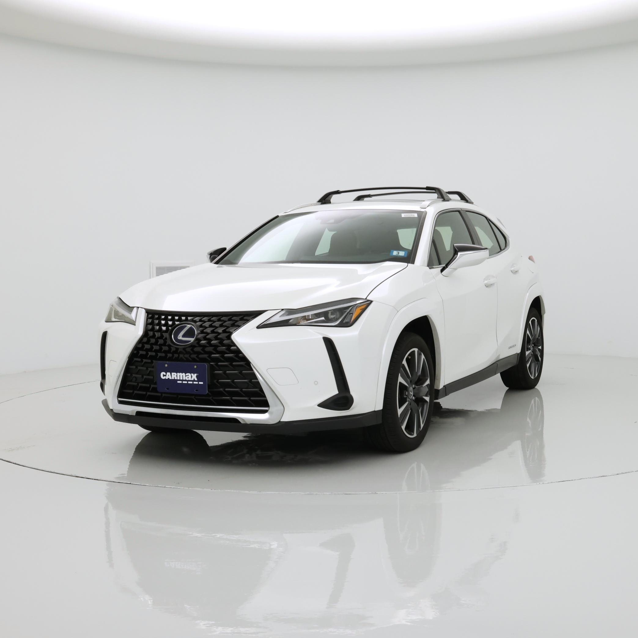 Thumbnail: 2022 Lexus UX - 4