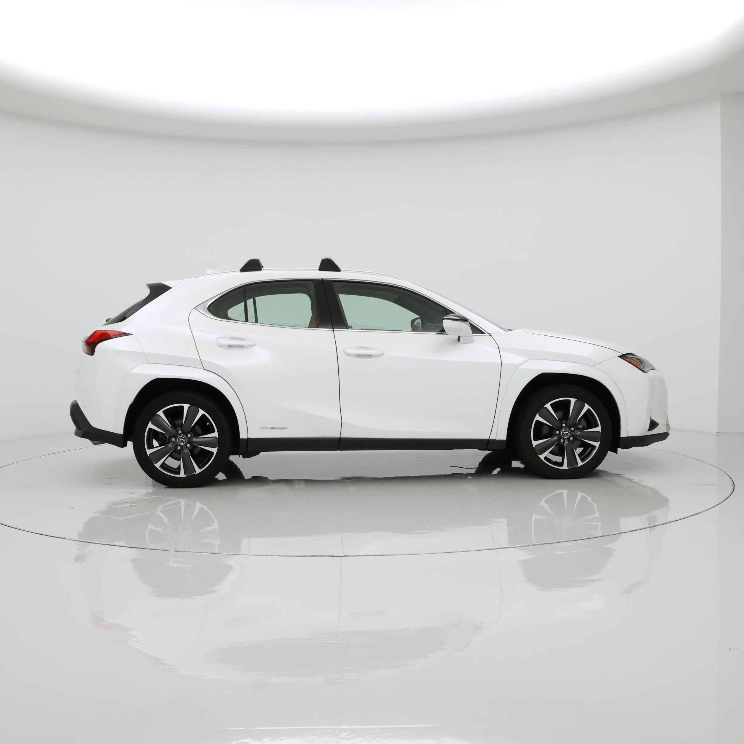 Thumbnail: 2022 Lexus UX - 7