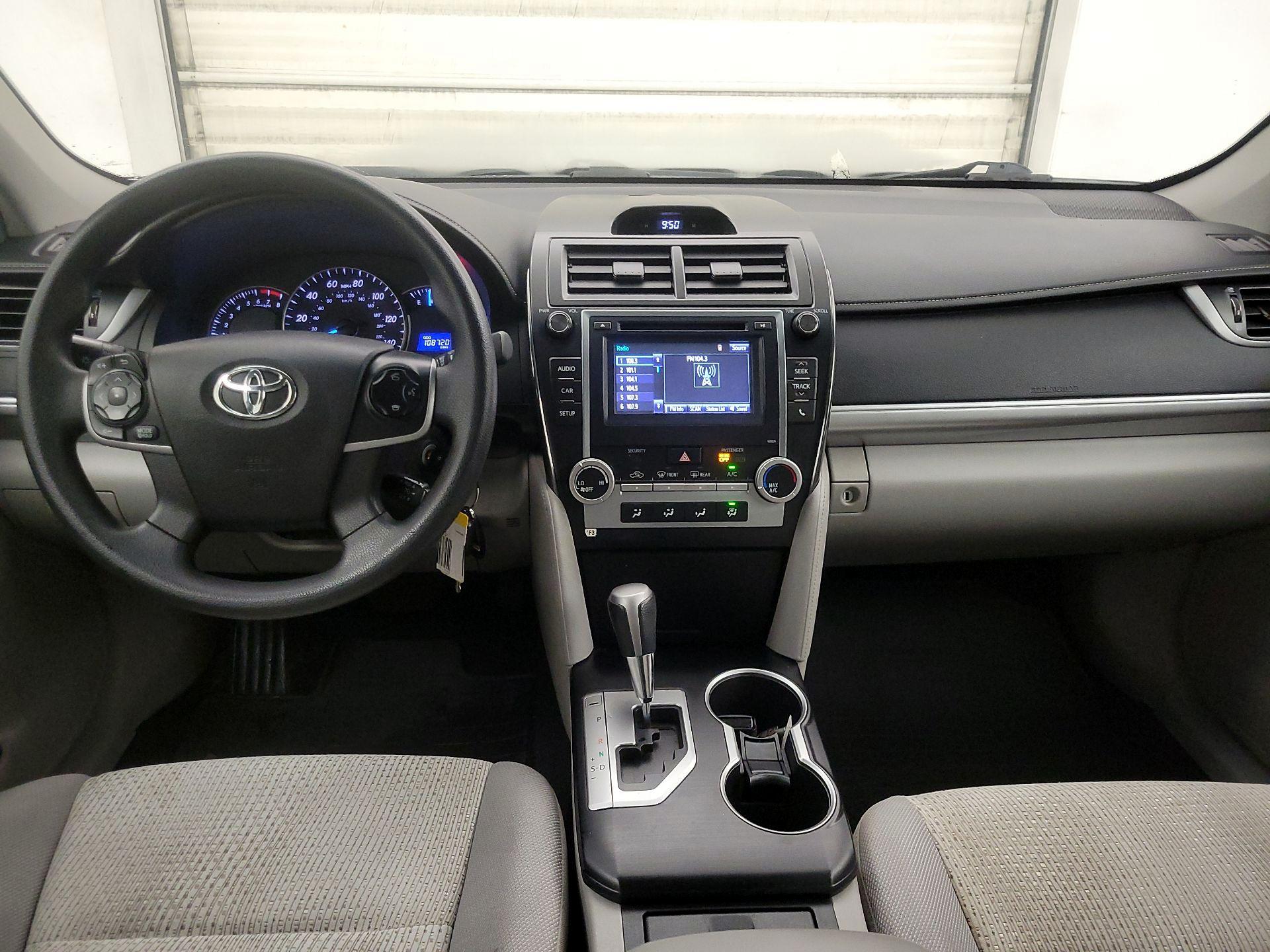 Thumbnail: 2014 Toyota Camry - 9