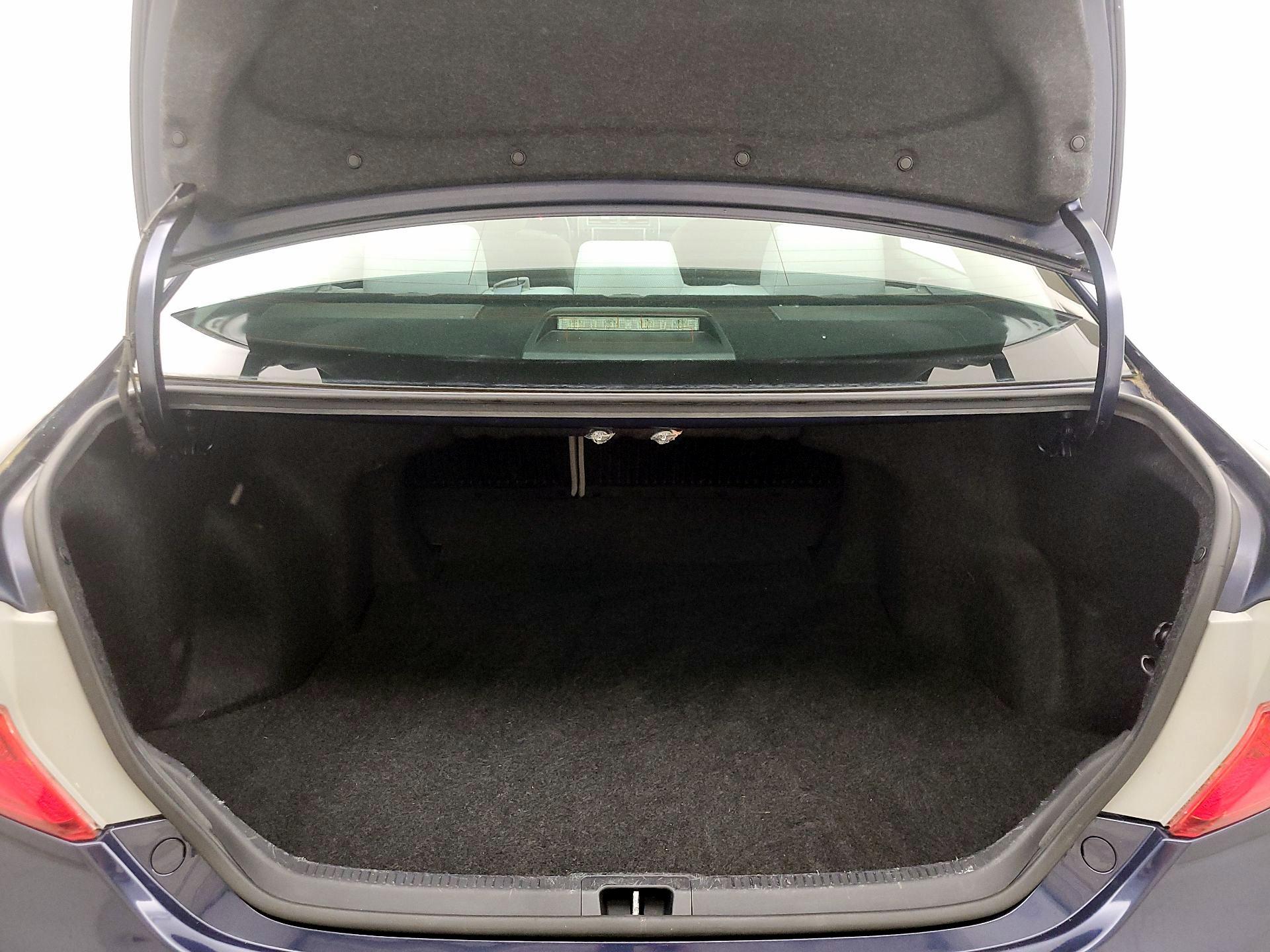 Thumbnail: 2014 Toyota Camry - 20