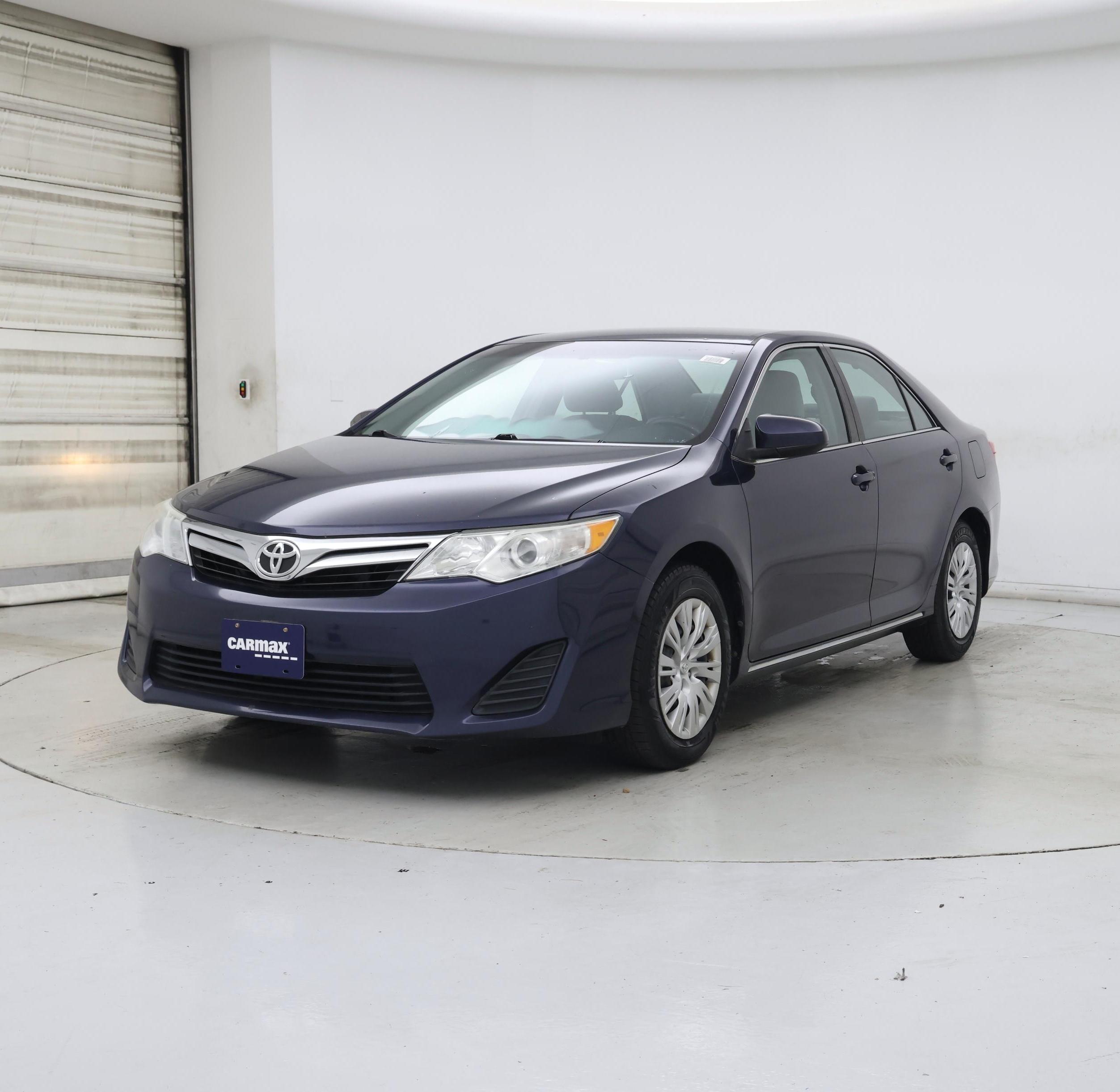 Thumbnail: 2014 Toyota Camry - 4