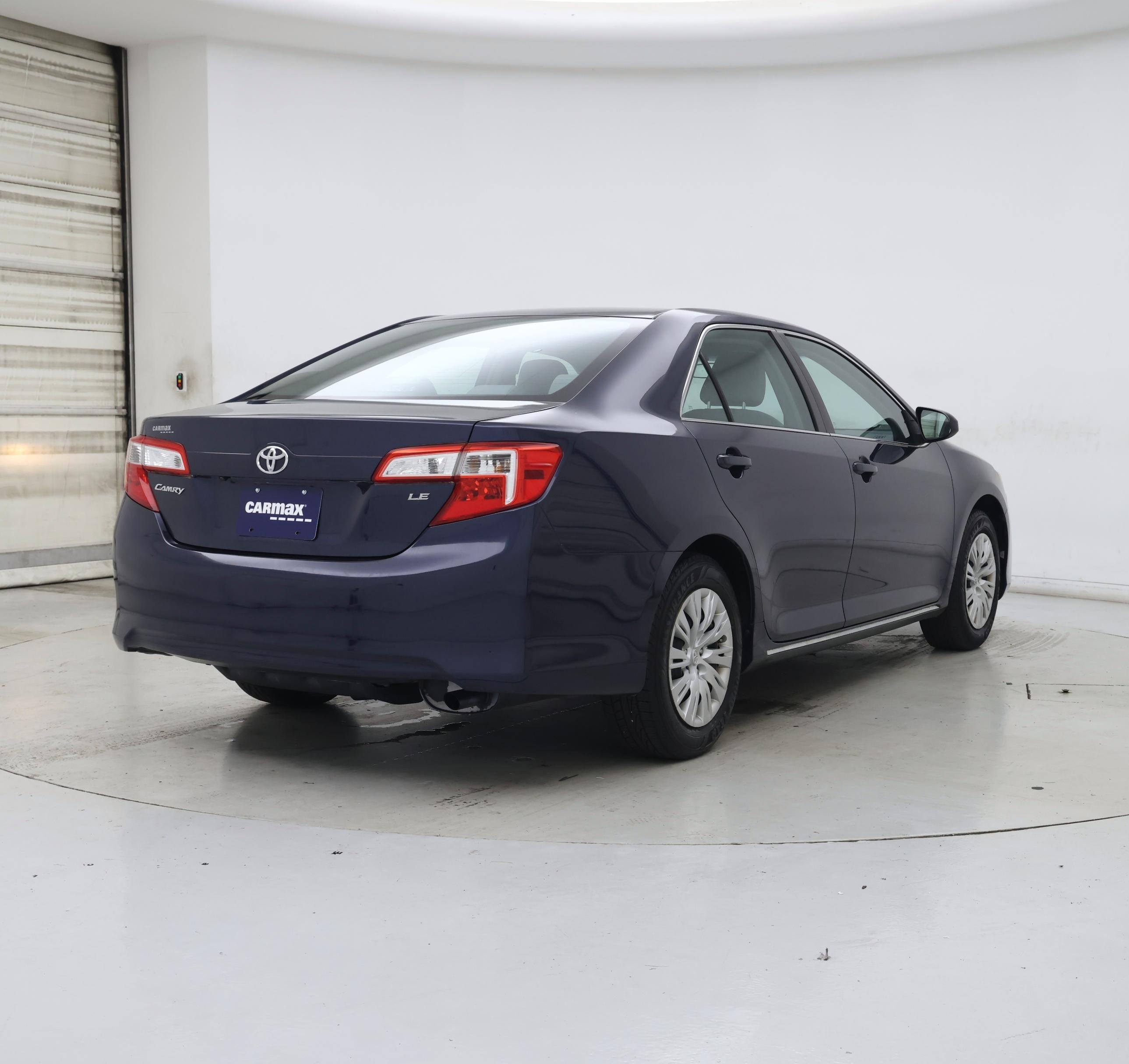 Thumbnail: 2014 Toyota Camry - 8