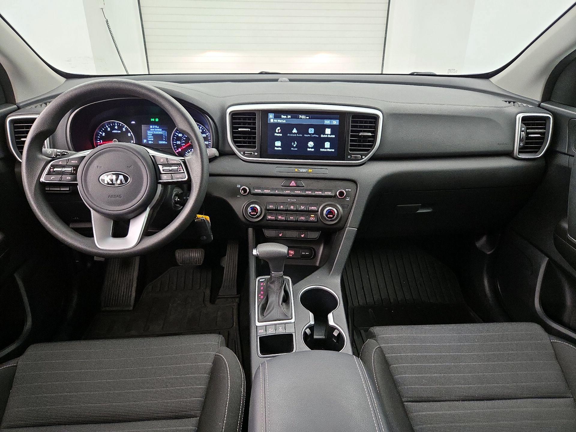 Thumbnail: 2020 Kia Sportage - 9