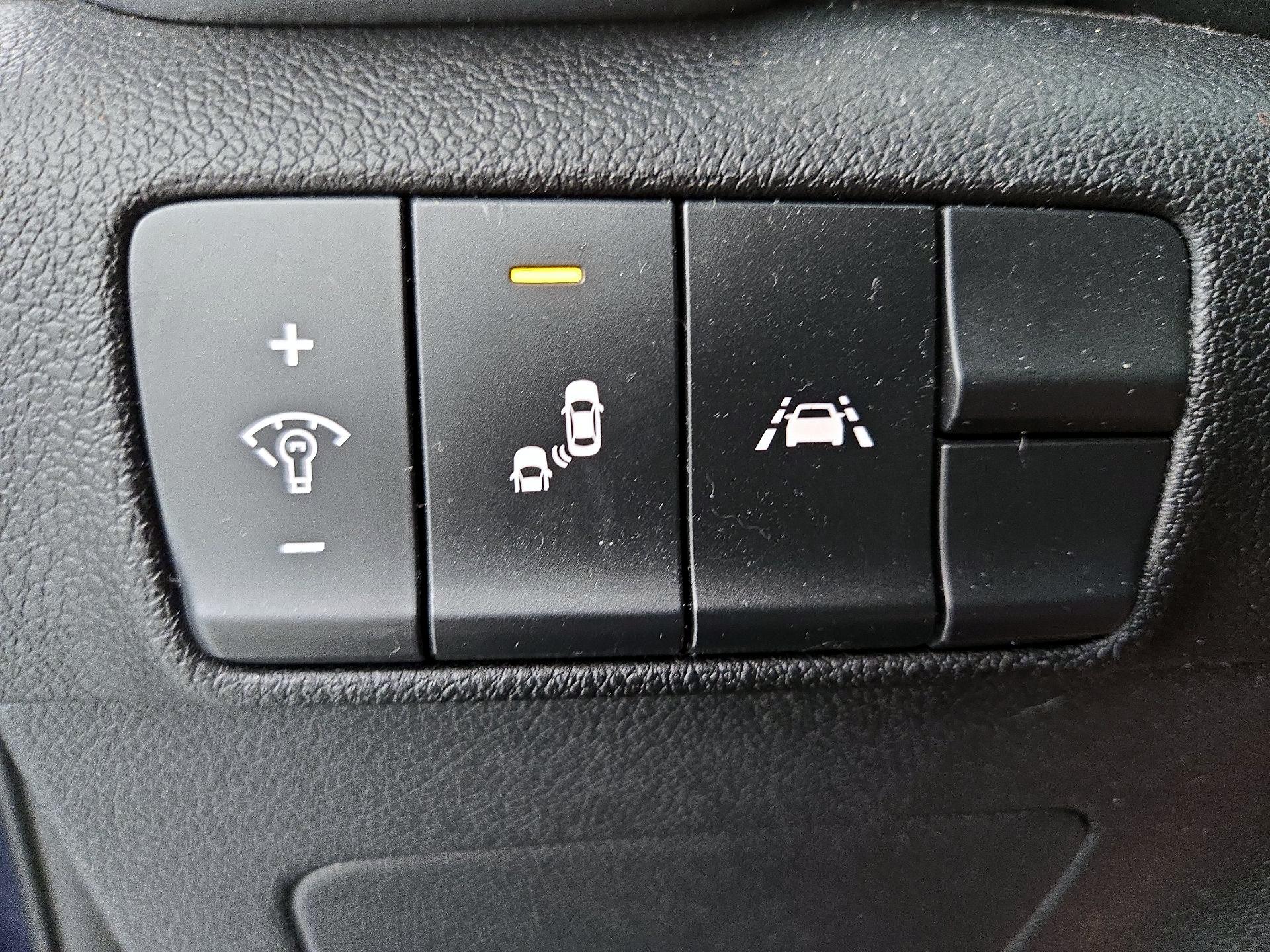 Thumbnail: 2020 Kia Sportage - 13