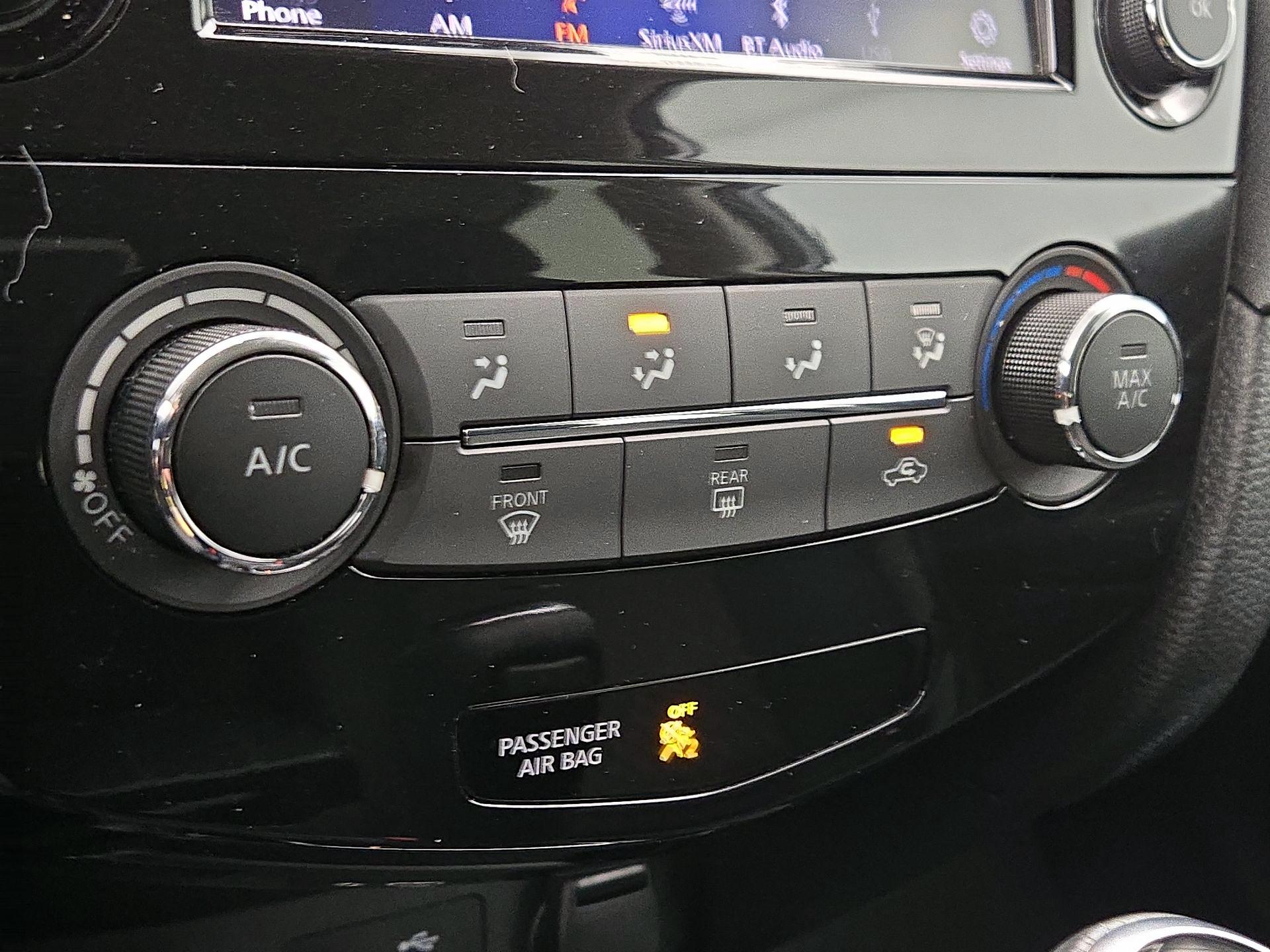 Thumbnail: 2020 Nissan Rogue - 16