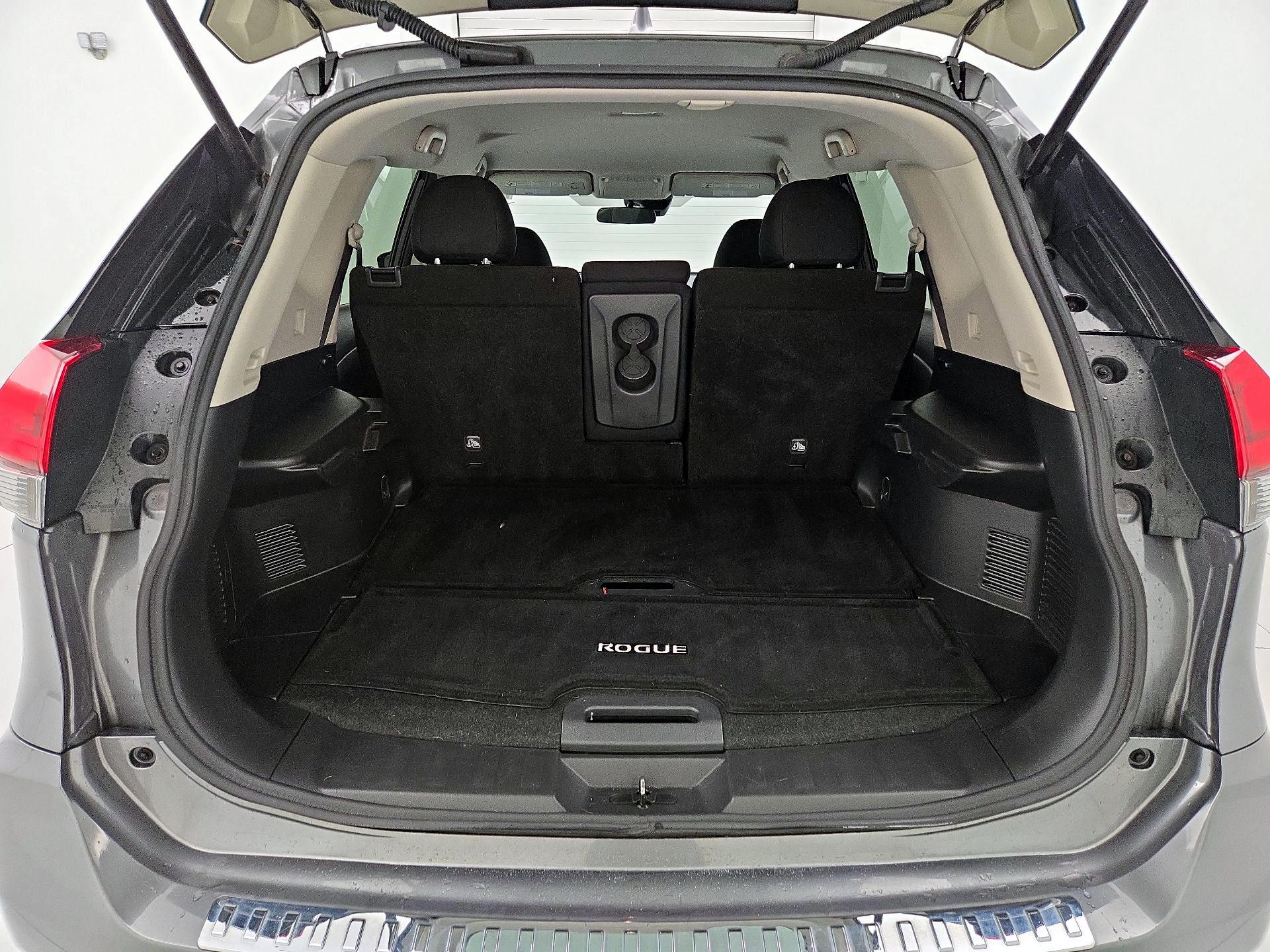 Thumbnail: 2020 Nissan Rogue - 20