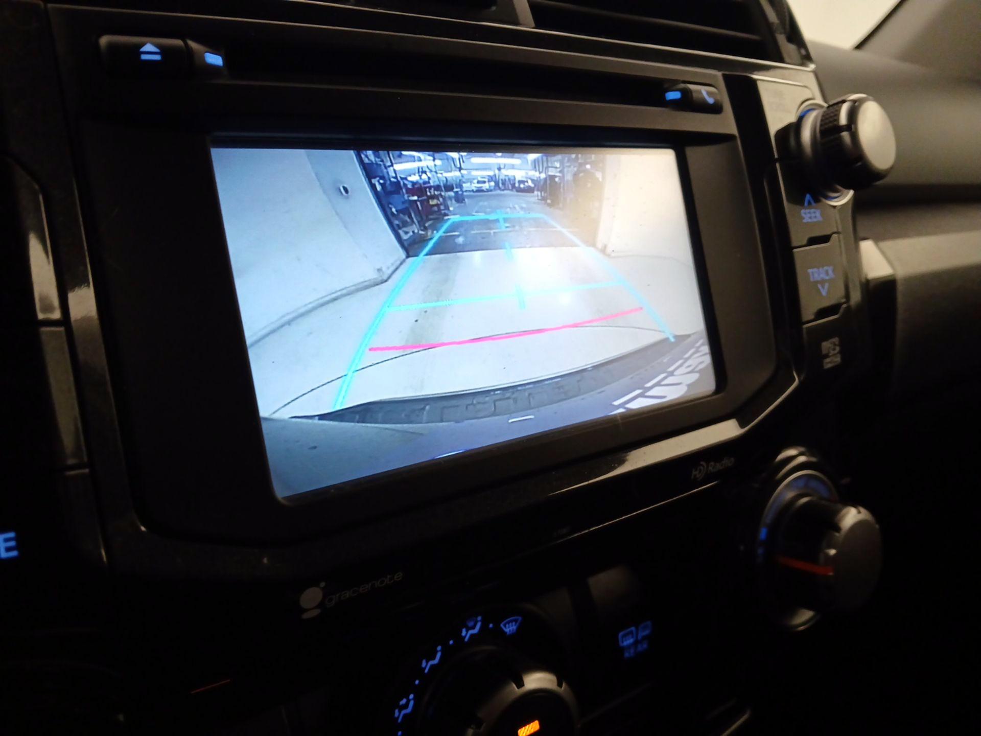 Thumbnail: 2015 Toyota 4Runner - 14