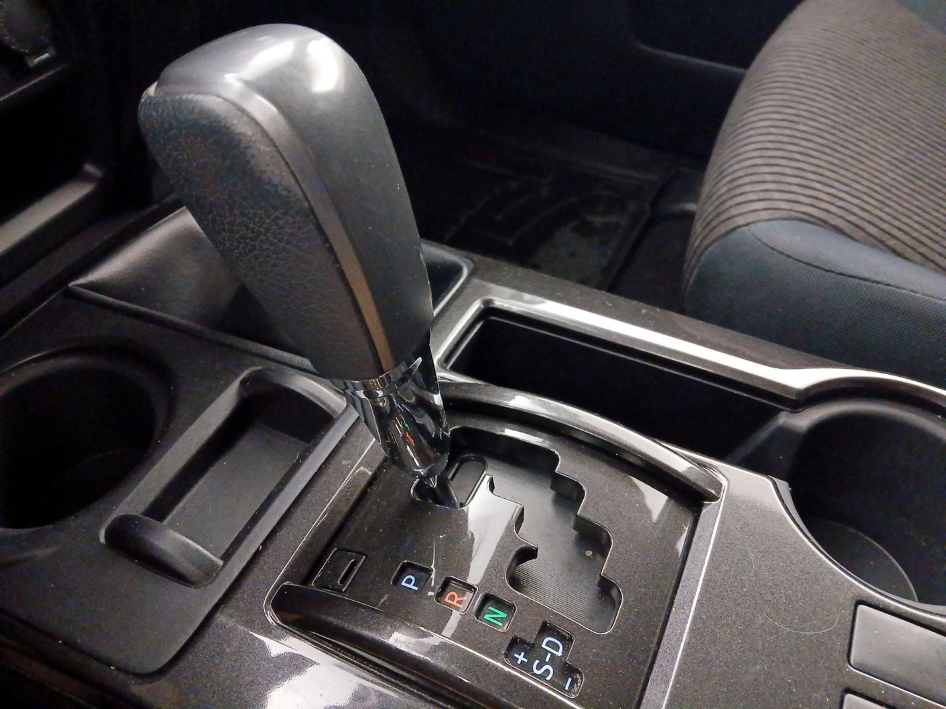 Thumbnail: 2015 Toyota 4Runner - 17