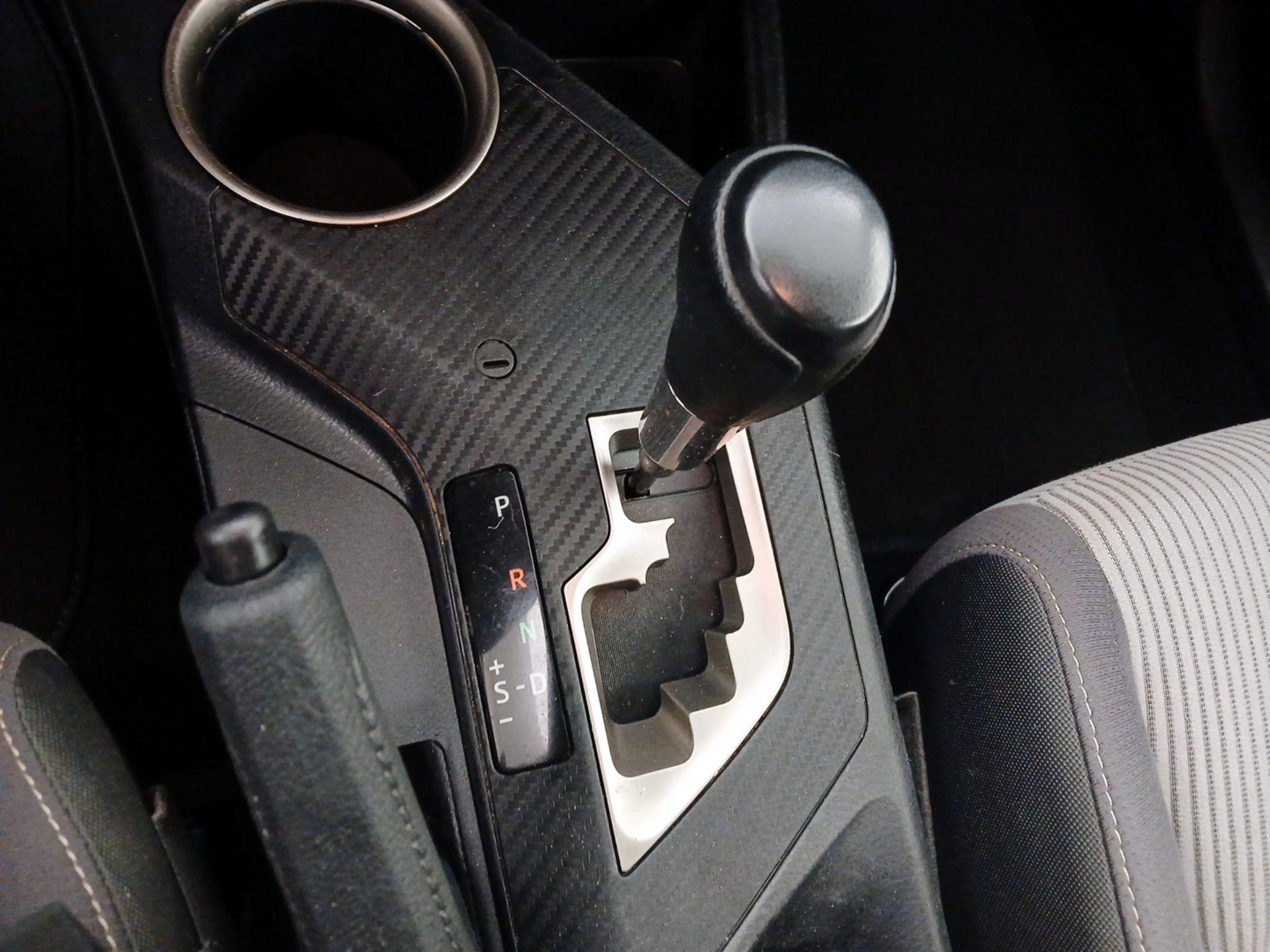 Thumbnail: 2014 Toyota RAV4 - 17
