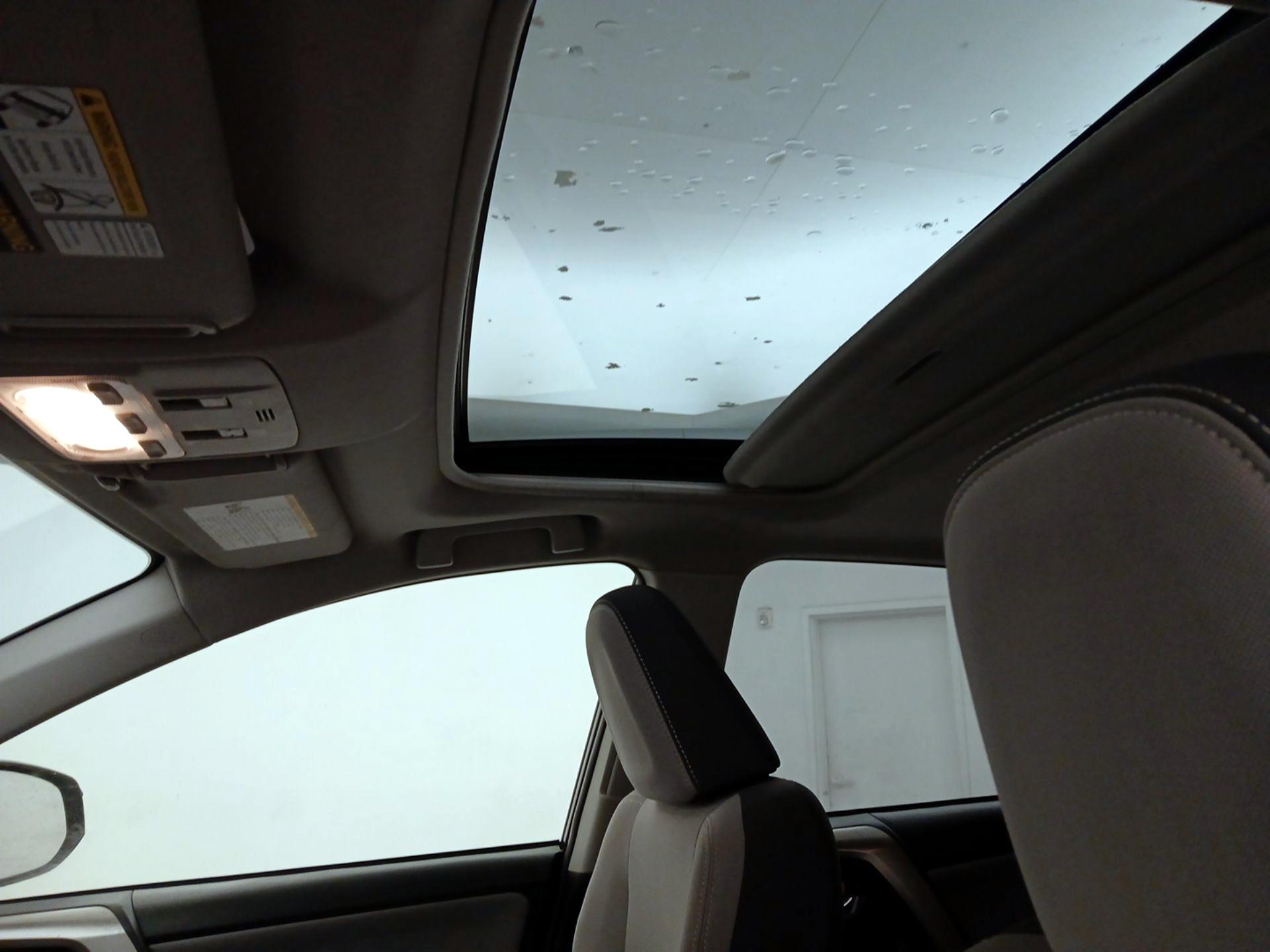 Thumbnail: 2014 Toyota RAV4 - 19