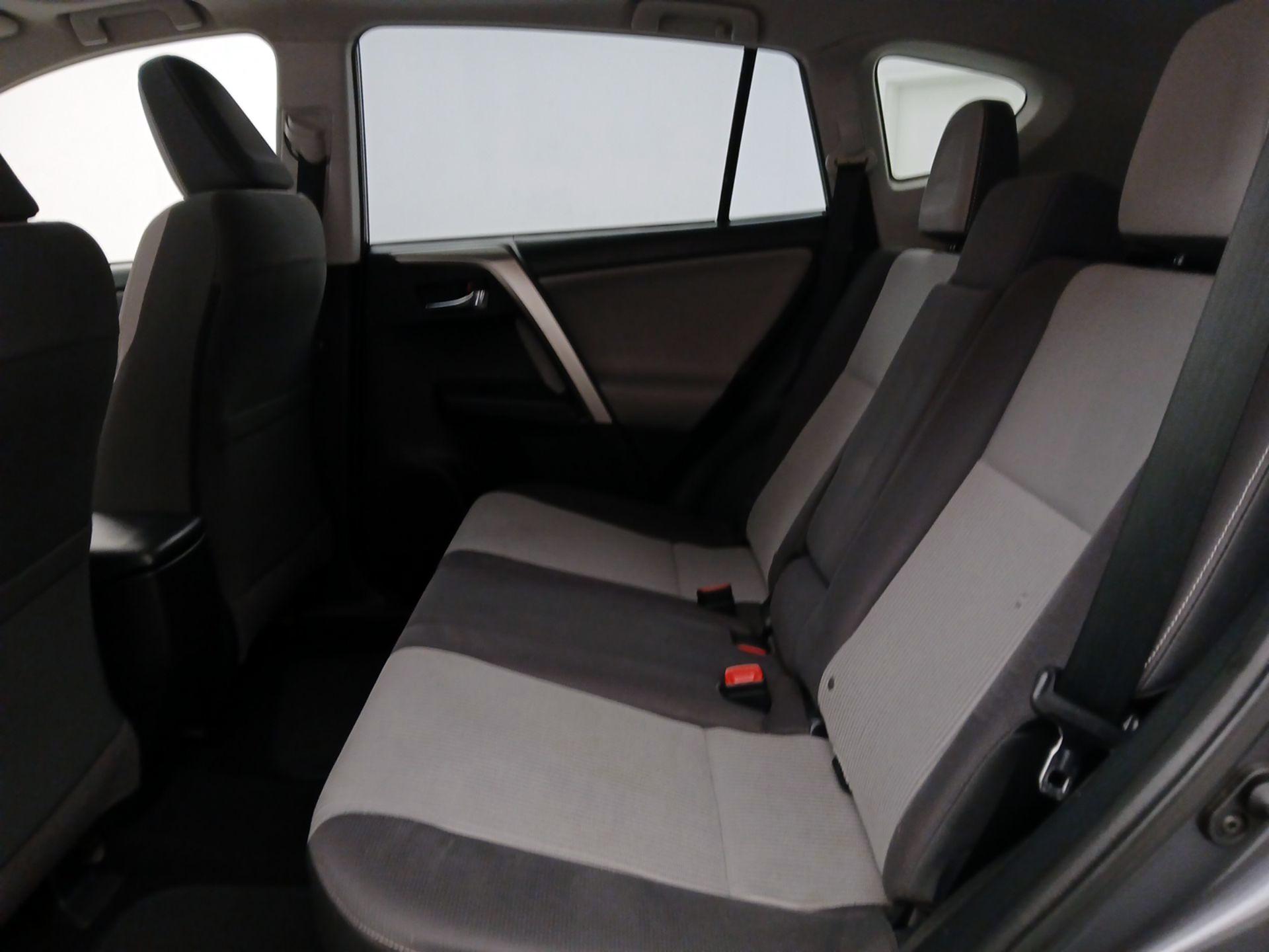 Thumbnail: 2014 Toyota RAV4 - 20